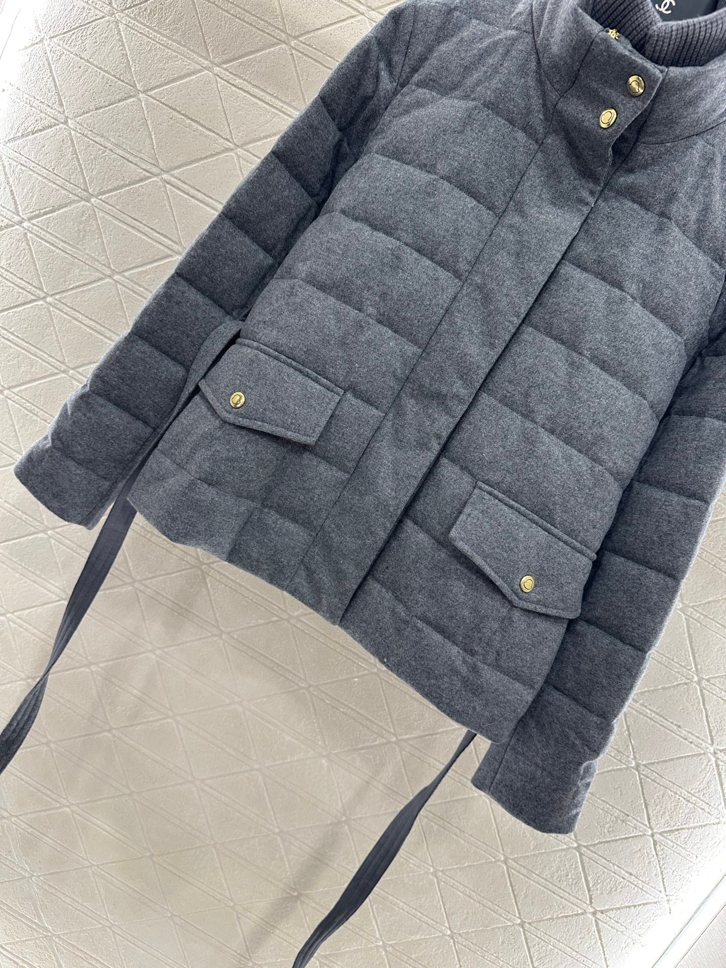 Mon 25 Wool high neck belt down jacket