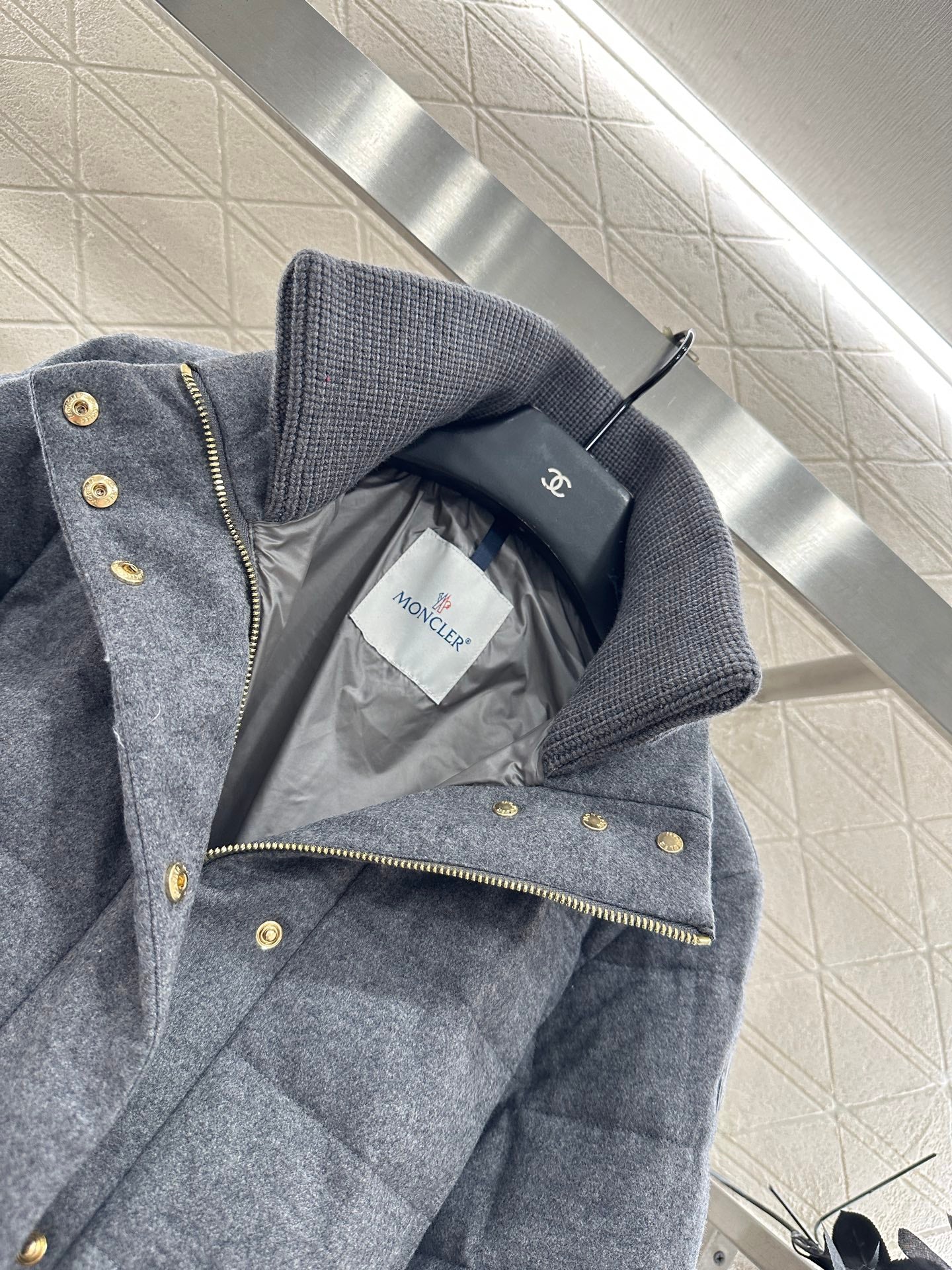 Mon 25 Wool high neck belt down jacket