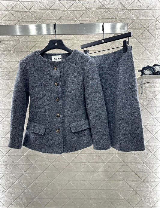 Mi 25 Round neck woolen coarse woolen coat short skirt set