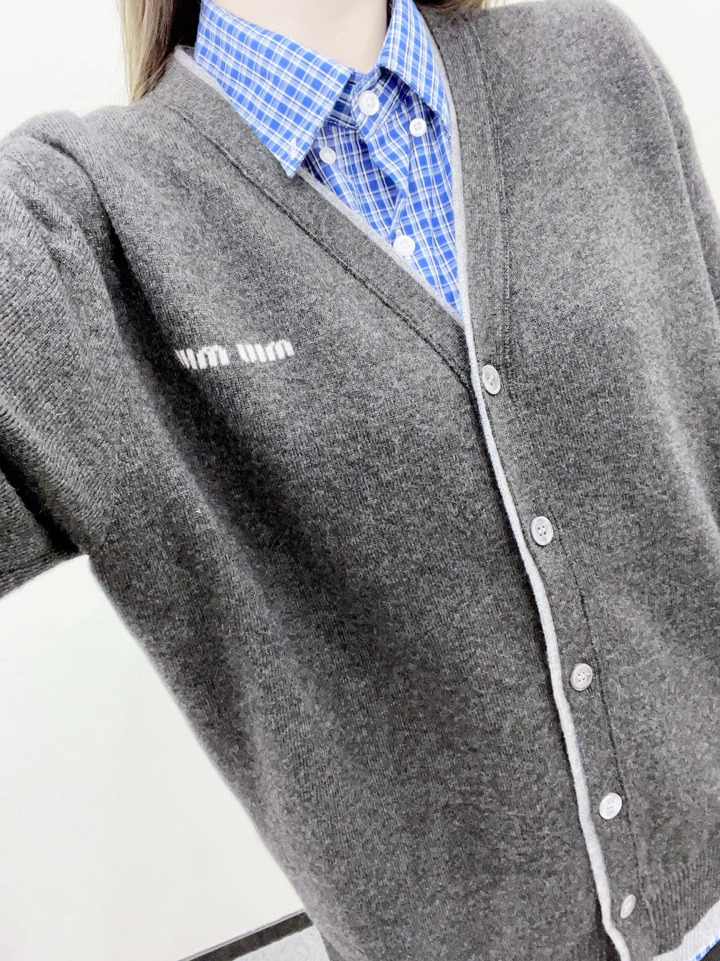 Mi 25 Fake two knitted wool and cashmere cardigans