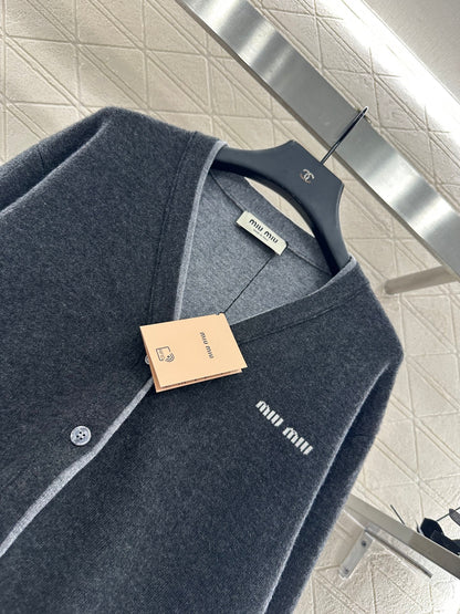 Mi 25 Fake two knitted wool and cashmere cardigans