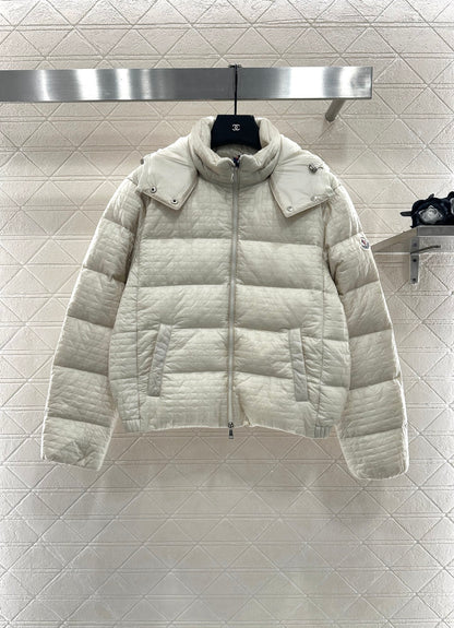 Mon 25 Hooded down jacket