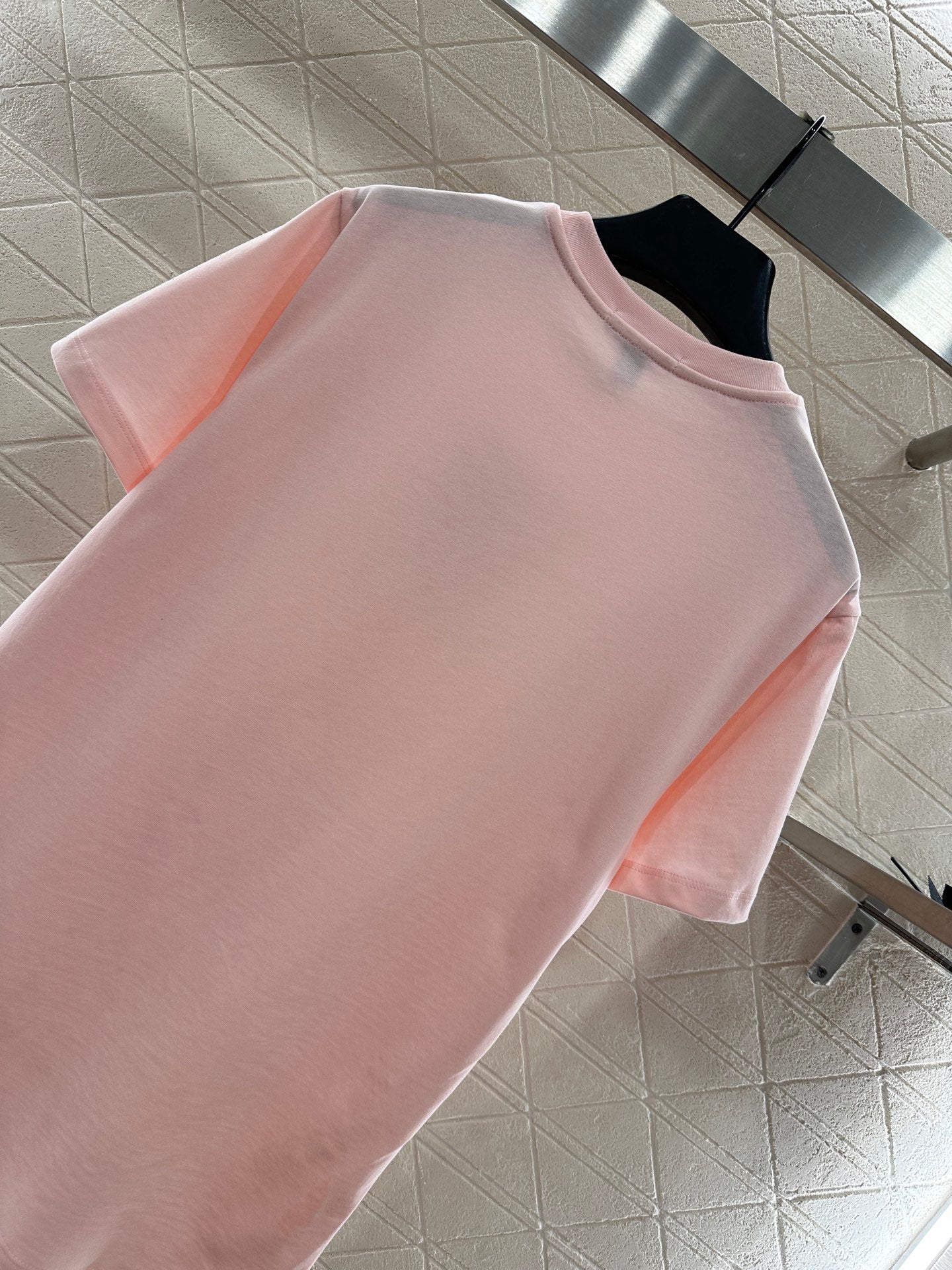 L 25 Round neck printed short sleeved shirt