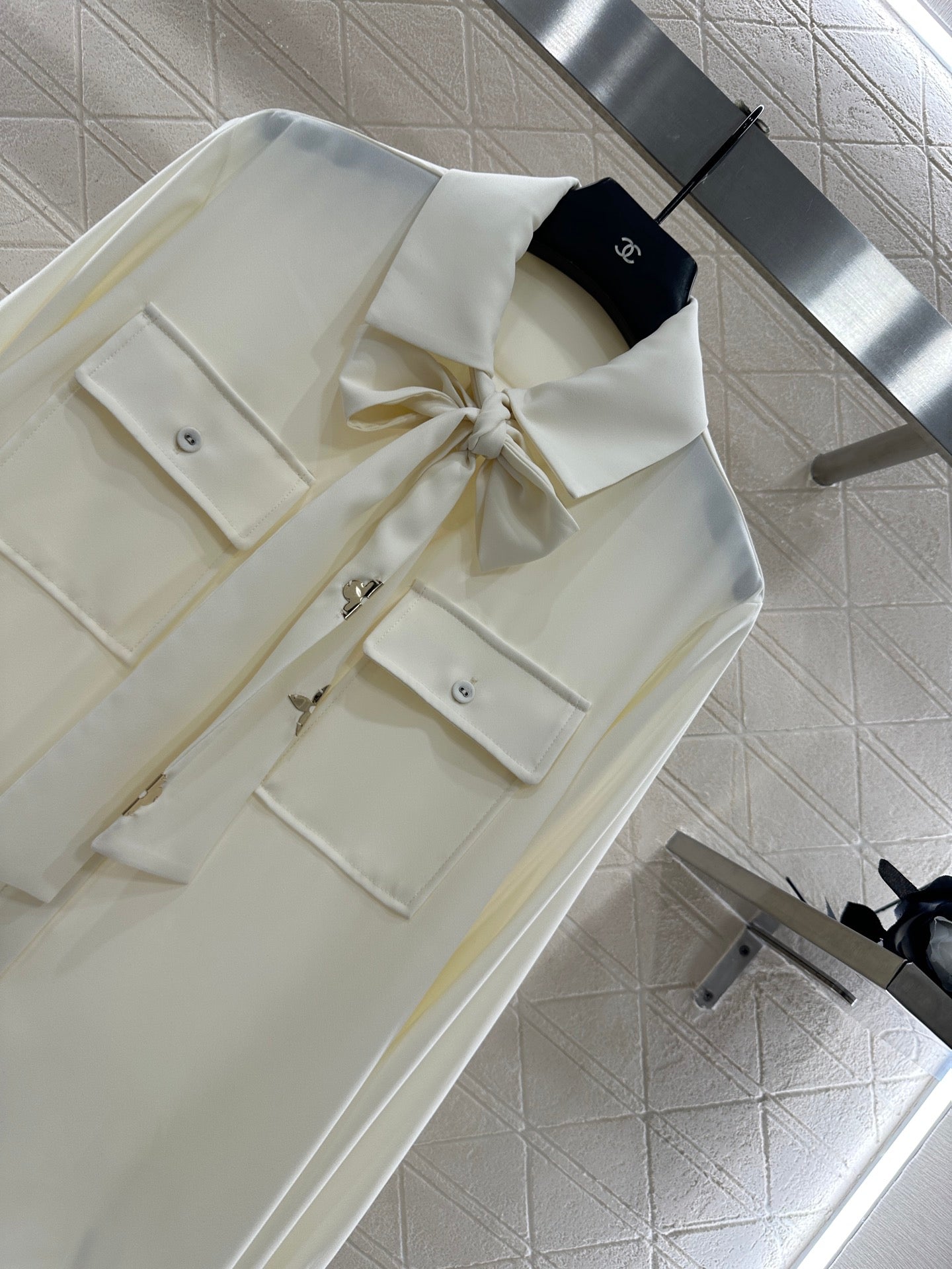 L 25 Butterfly bow ribbon shirt and pants set