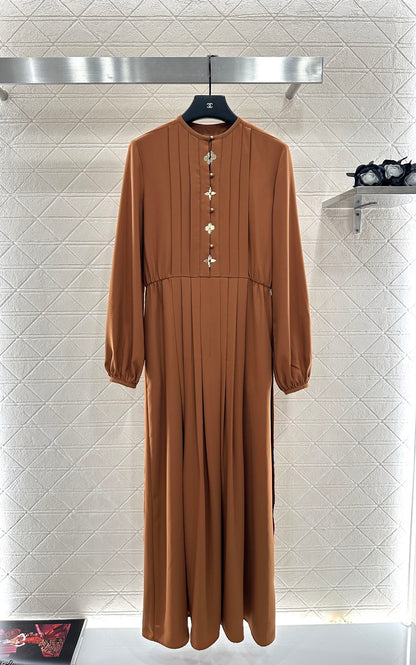 L 25 Clover pleated dress