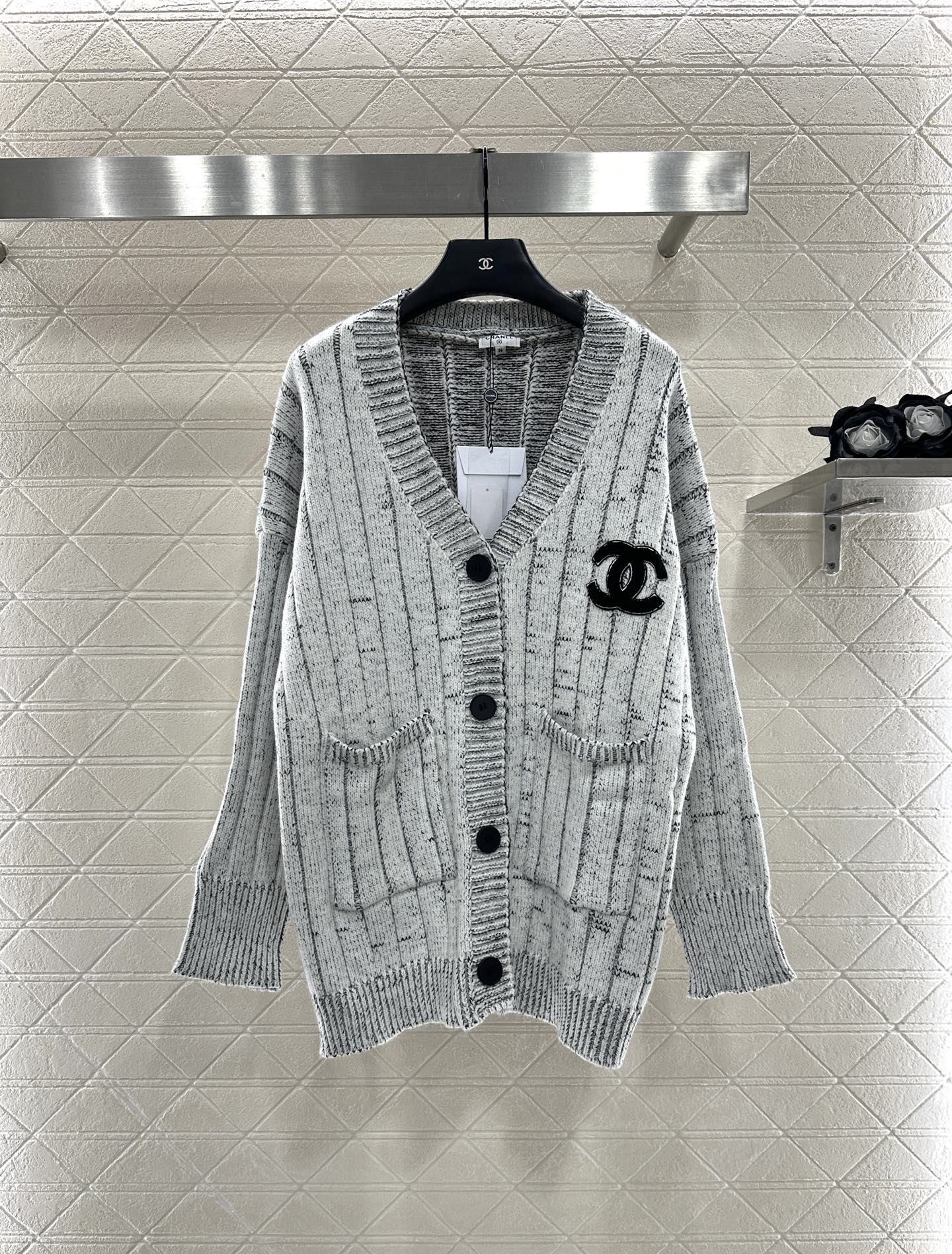 C 25 Plush knitted cardigan