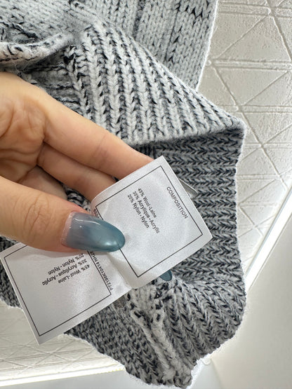 C 25 Plush knitted cardigan
