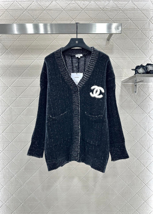 C 25 Plush knitted cardigan