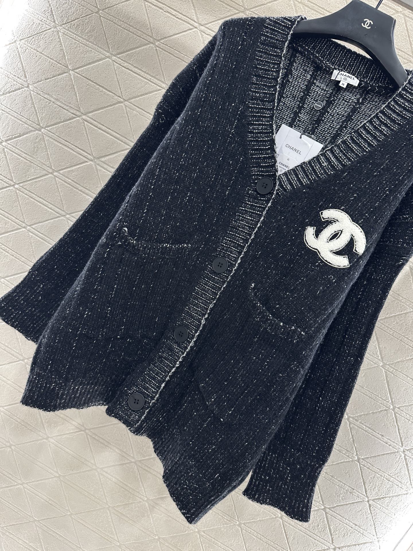 C 25 Plush knitted cardigan
