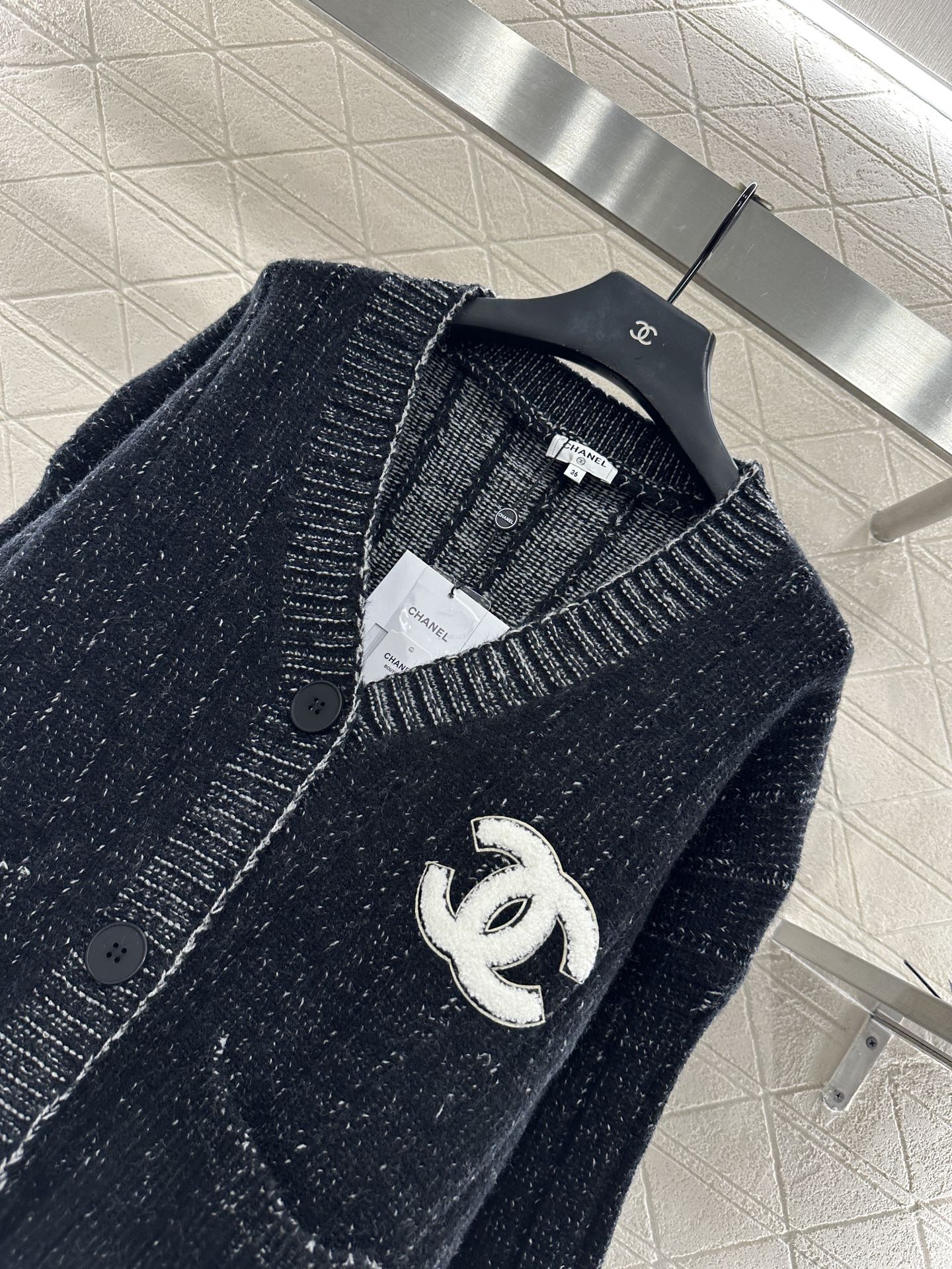 C 25 Plush knitted cardigan