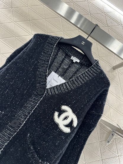 C 25 Plush knitted cardigan