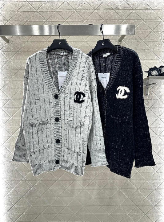 C 25 Plush knitted cardigan