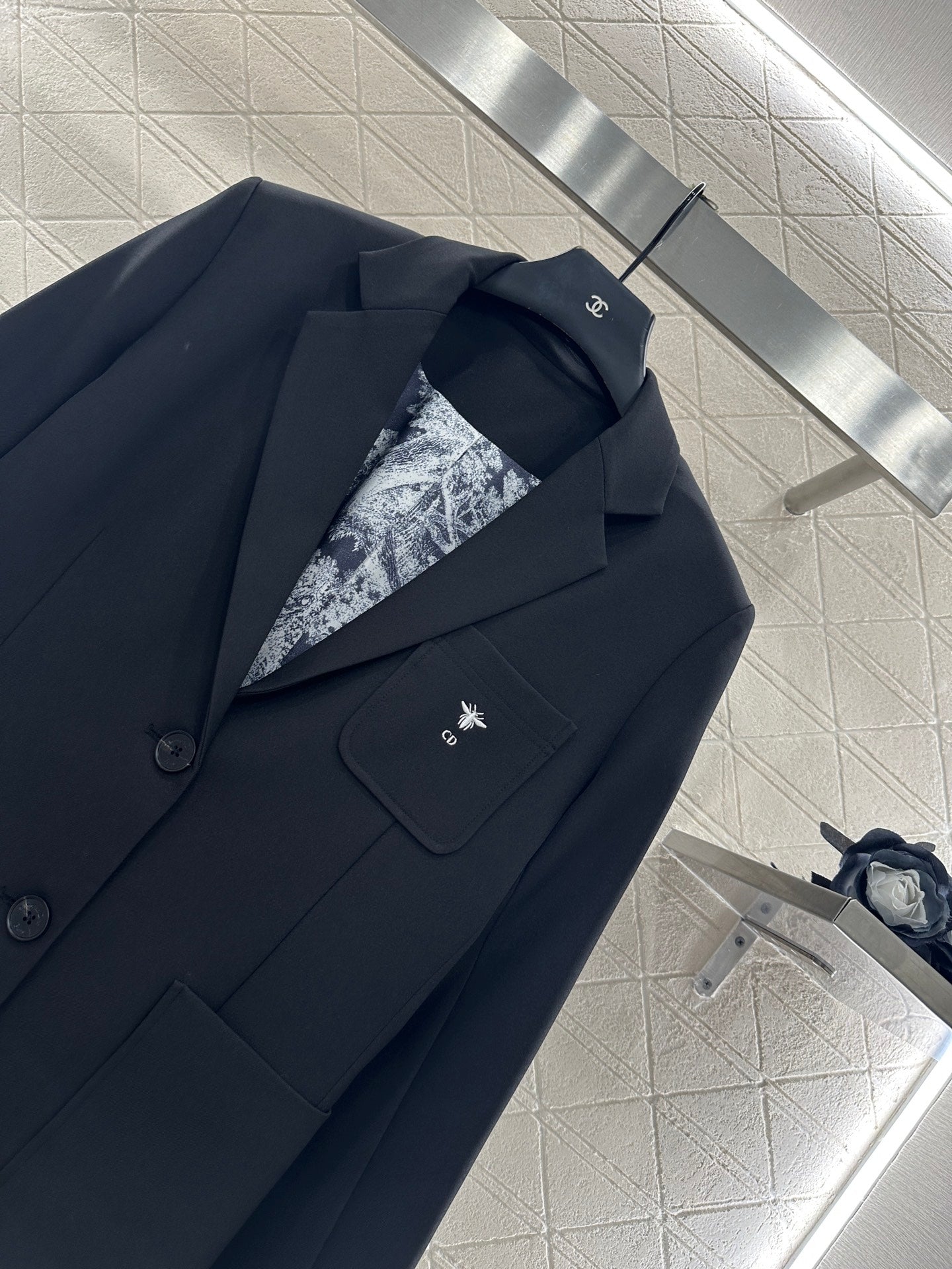Di 25 Bee embroidery pocket suit jacket