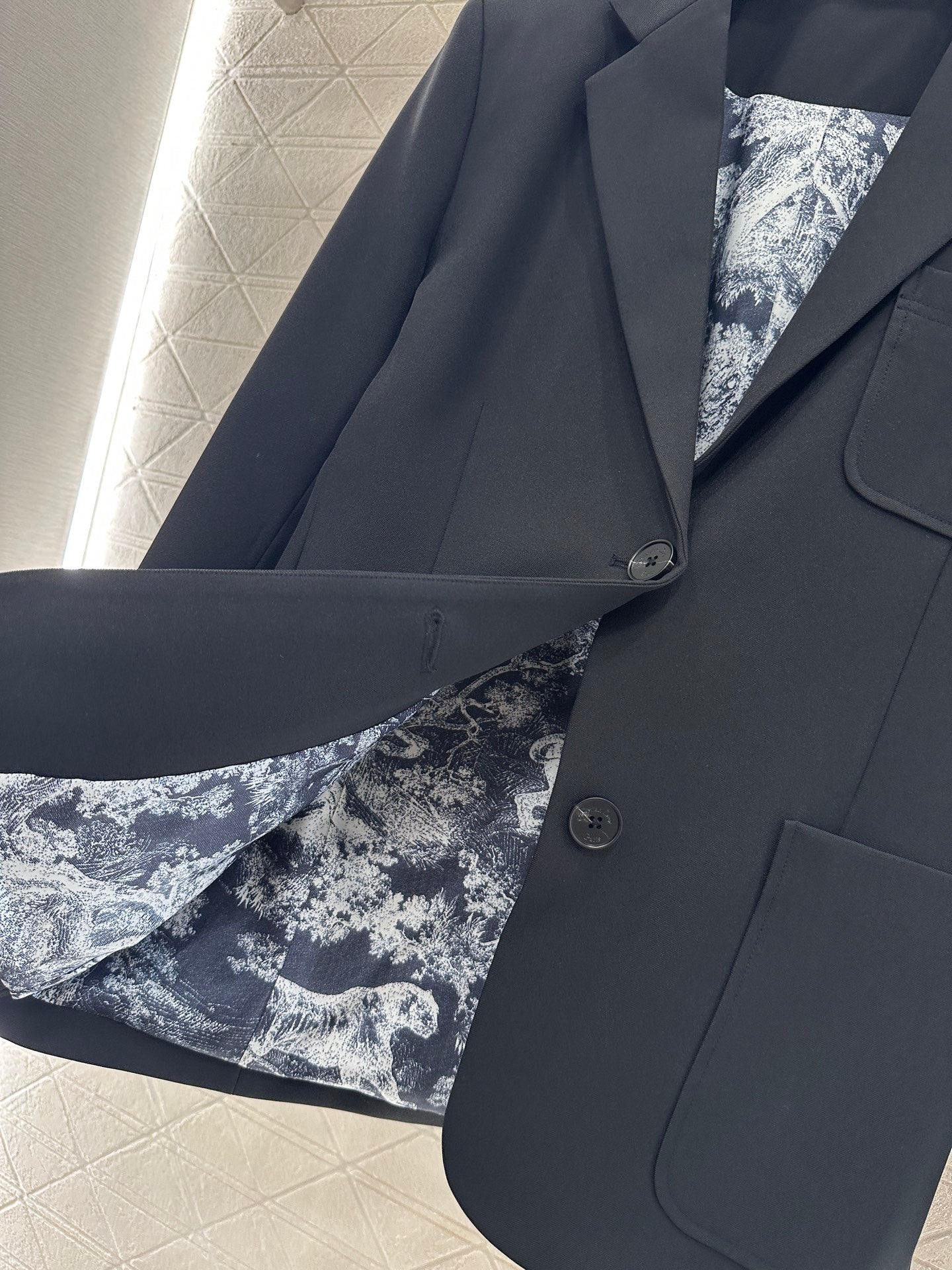 Di 25 Bee embroidery pocket suit jacket