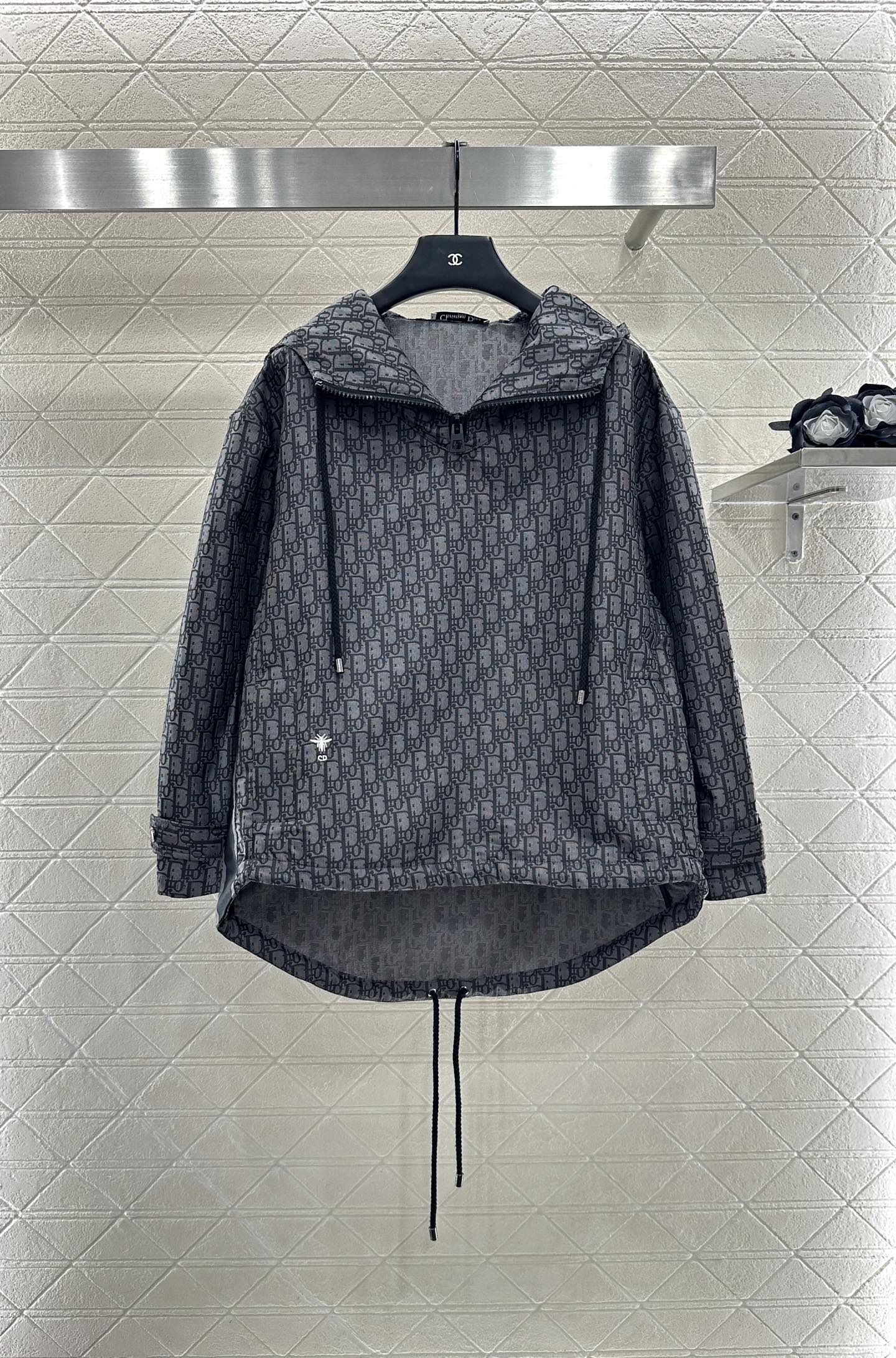 Di 25 Hooded Jacquard Charge Top