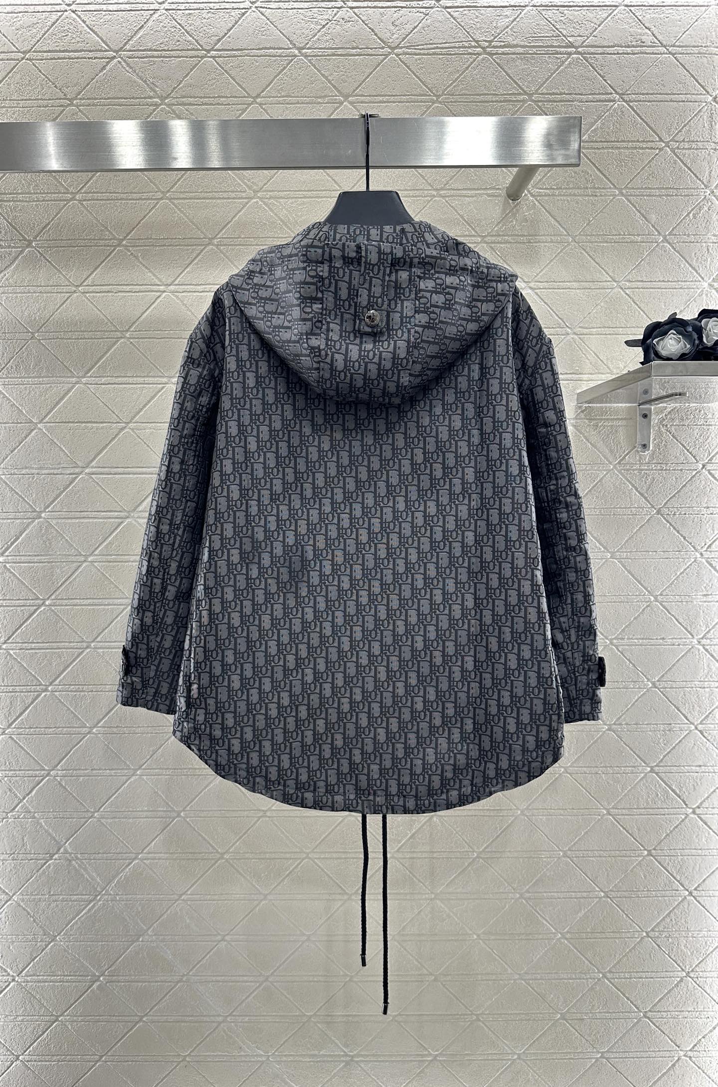 Di 25 Hooded Jacquard Charge Top