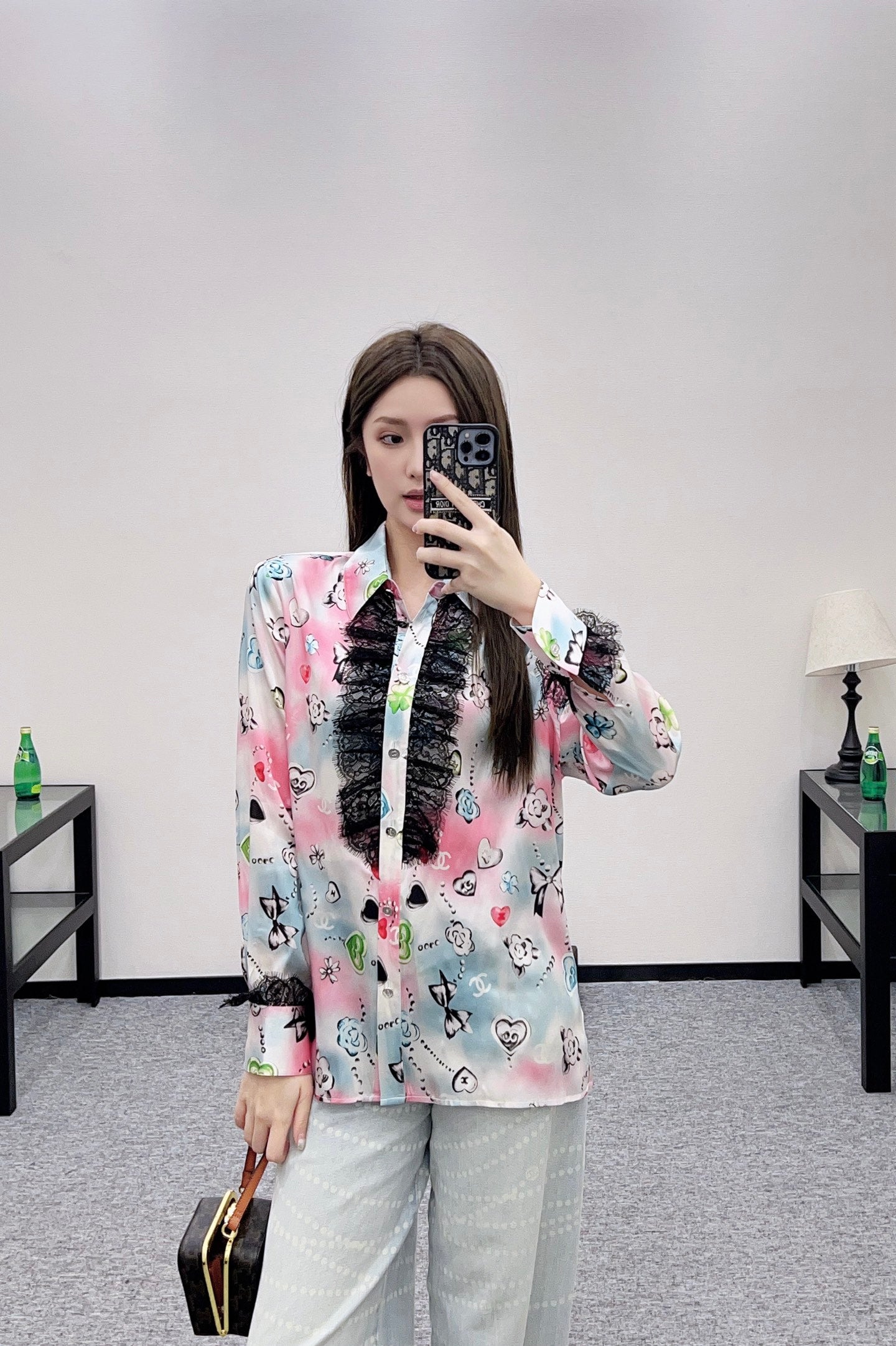 C 25 Letter stitch printed silk lace shirt