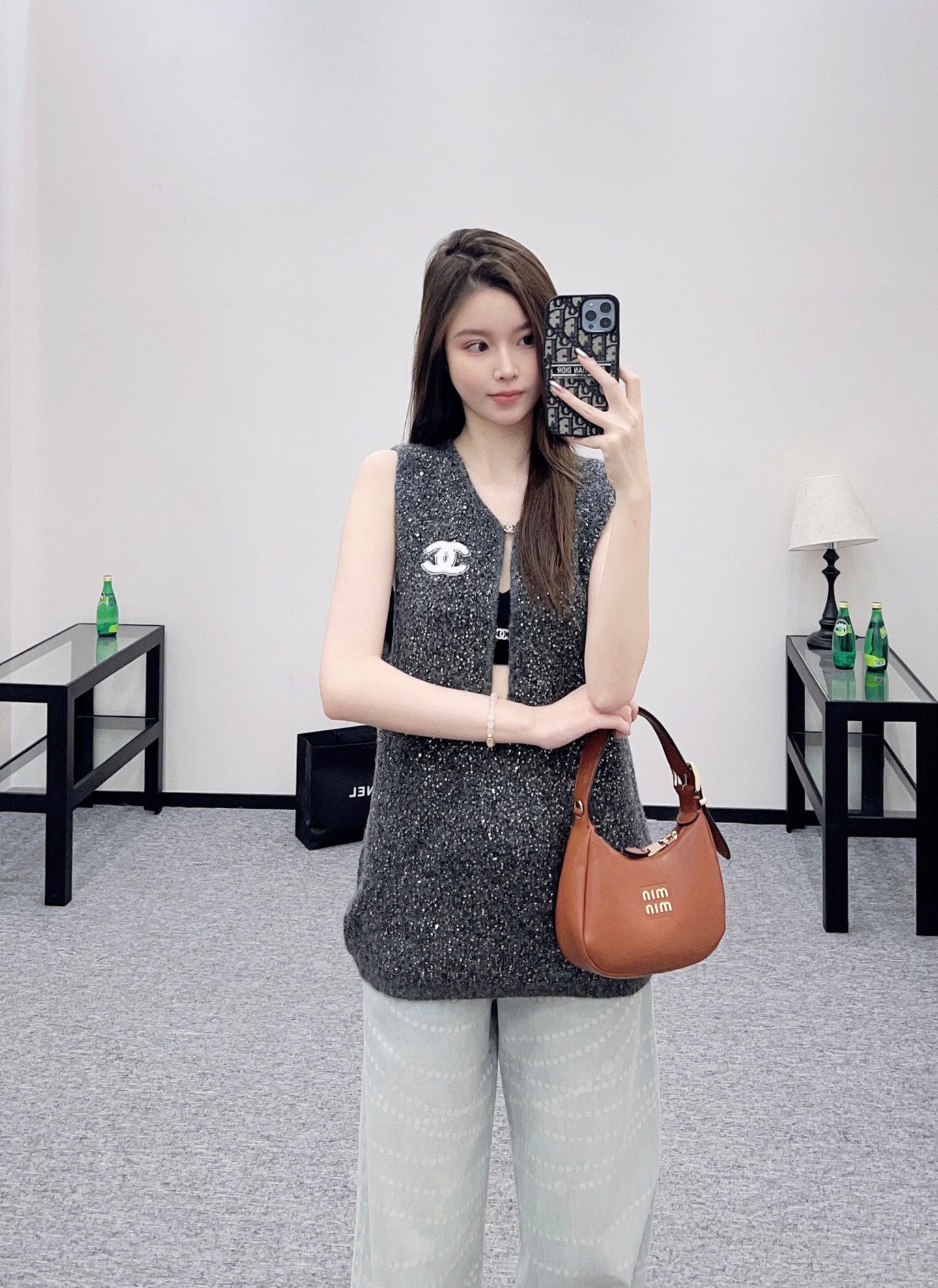 C 25 Silver knit vest