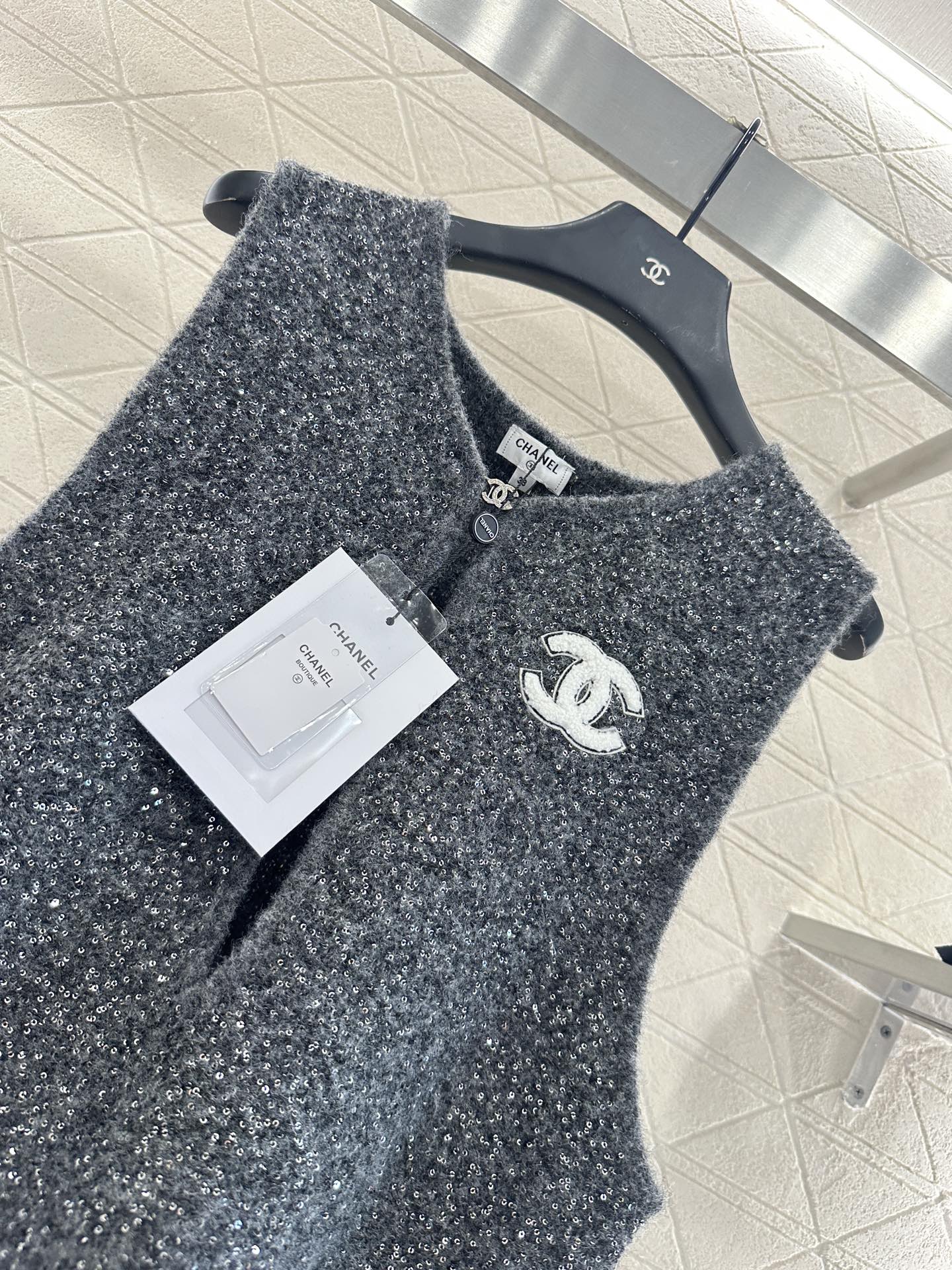 C 25 Silver knit vest