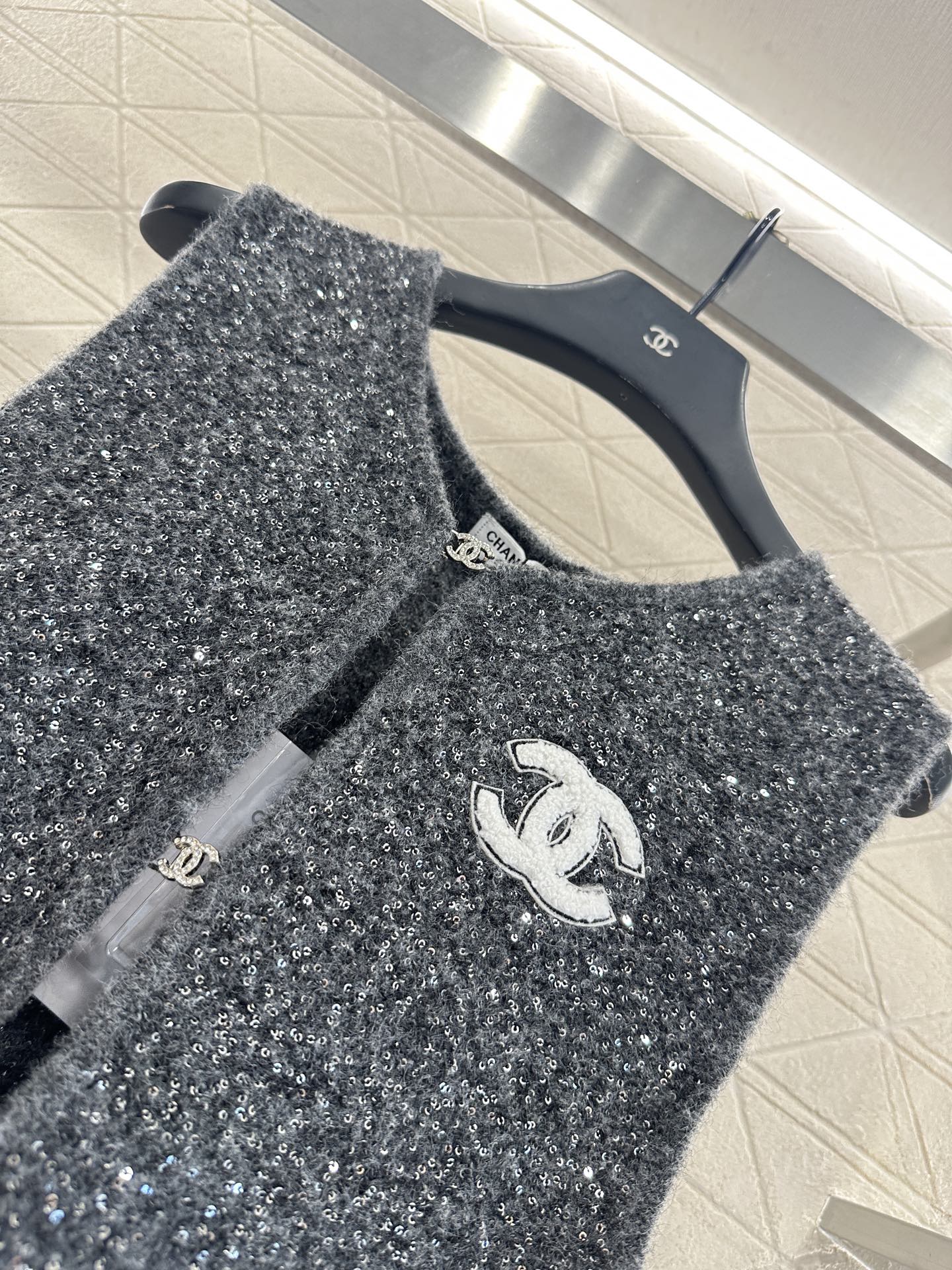 C 25 Silver knit vest