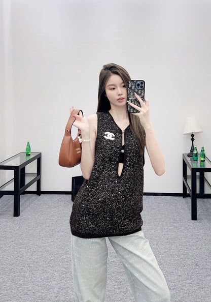 C 25 Silver knit vest
