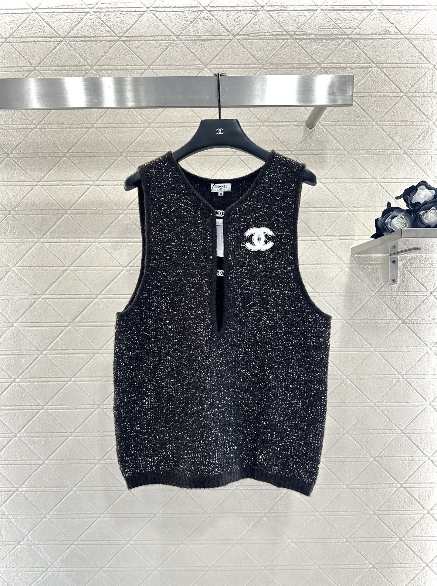 C 25 Silver knit vest