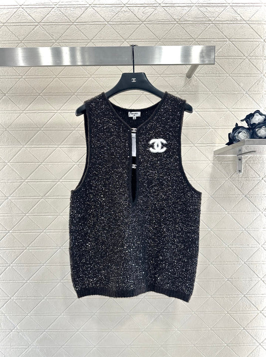 C 25 Silver knit vest
