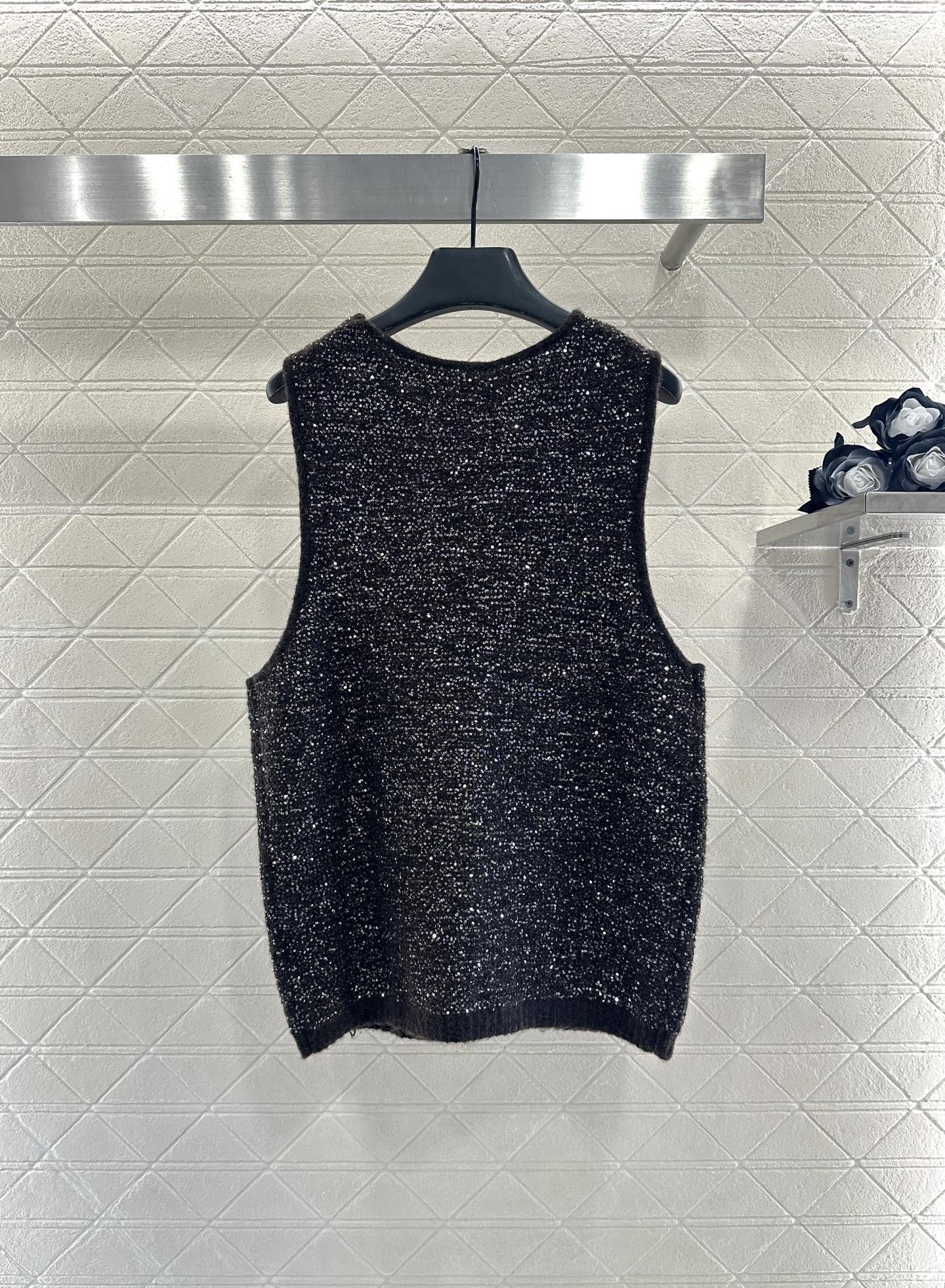 C 25 Silver knit vest