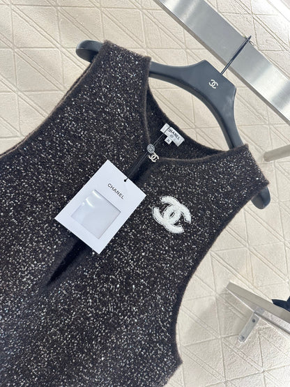 C 25 Silver knit vest