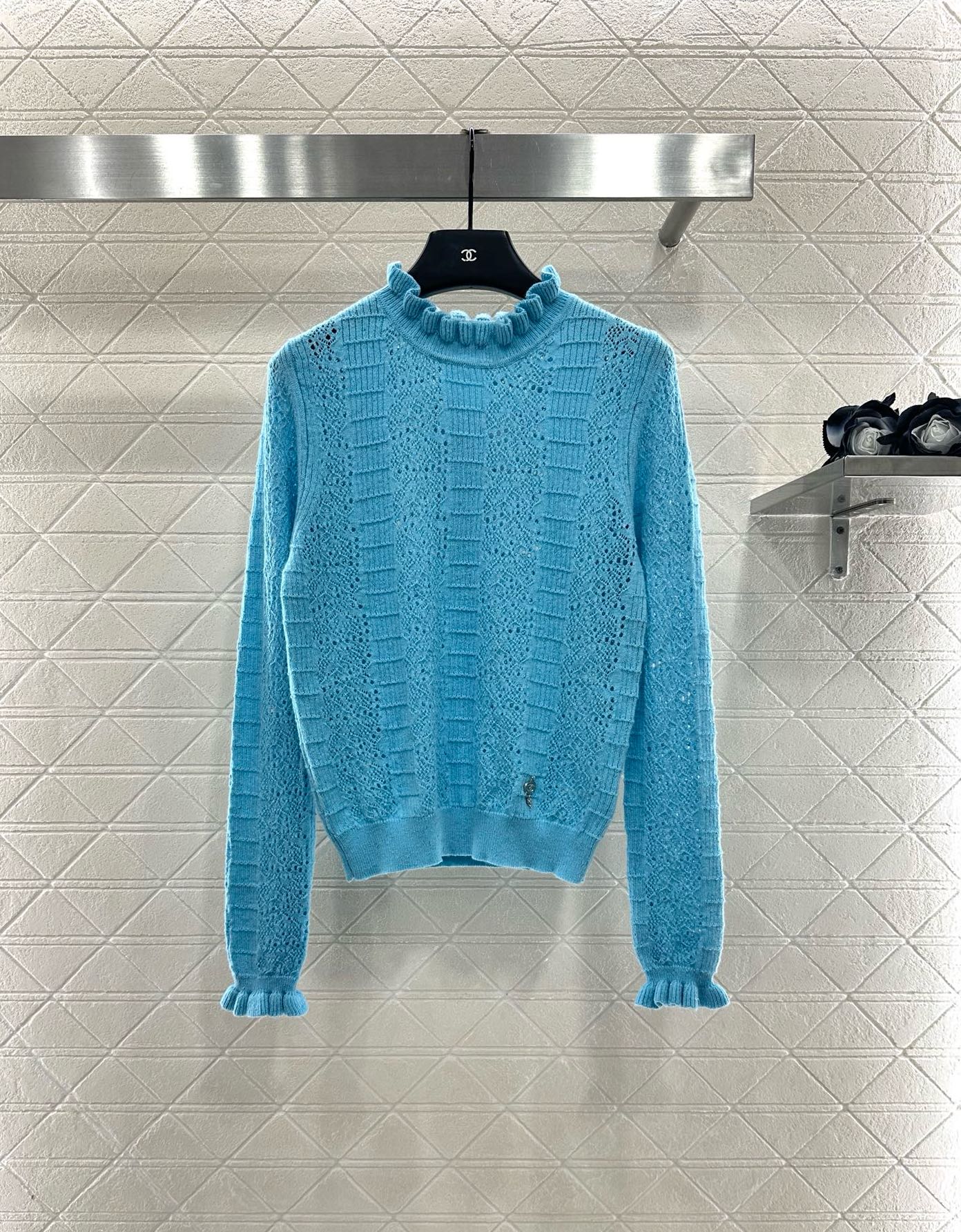 C 25 Black fungus lace stand collar cashmere blend long sleeved shirt