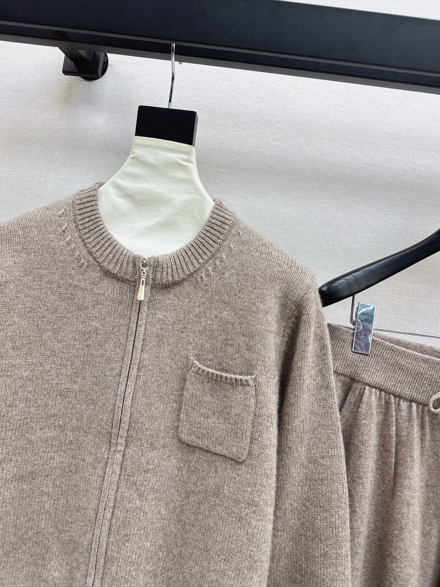 Lor 25 Ultra simple zipper jacket+elastic waist straight leg pants