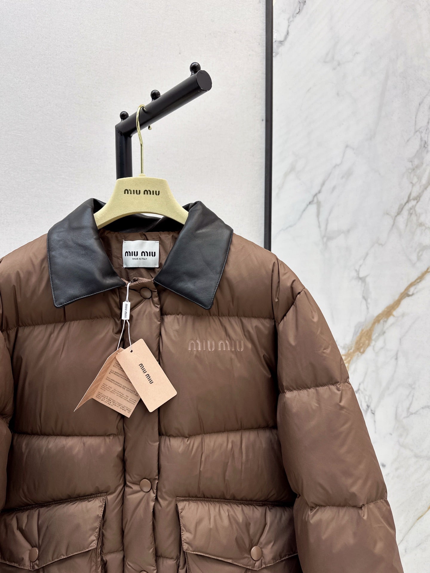 Mi 25 New spliced leather collar short down jacket(BLACK/BROWN)