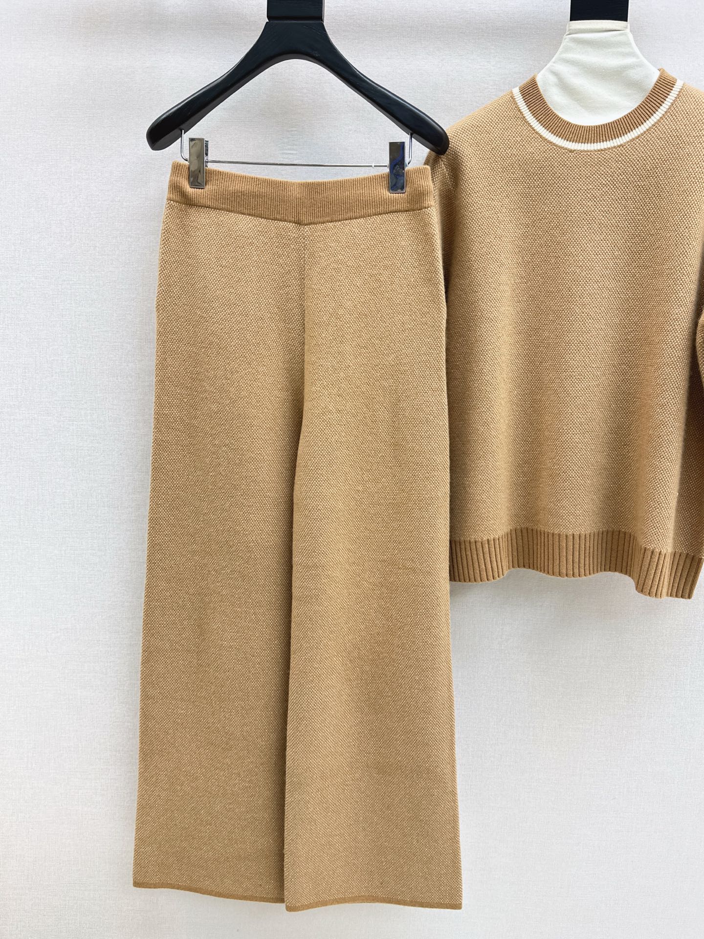 Lor 25 New lazy style cashmere set