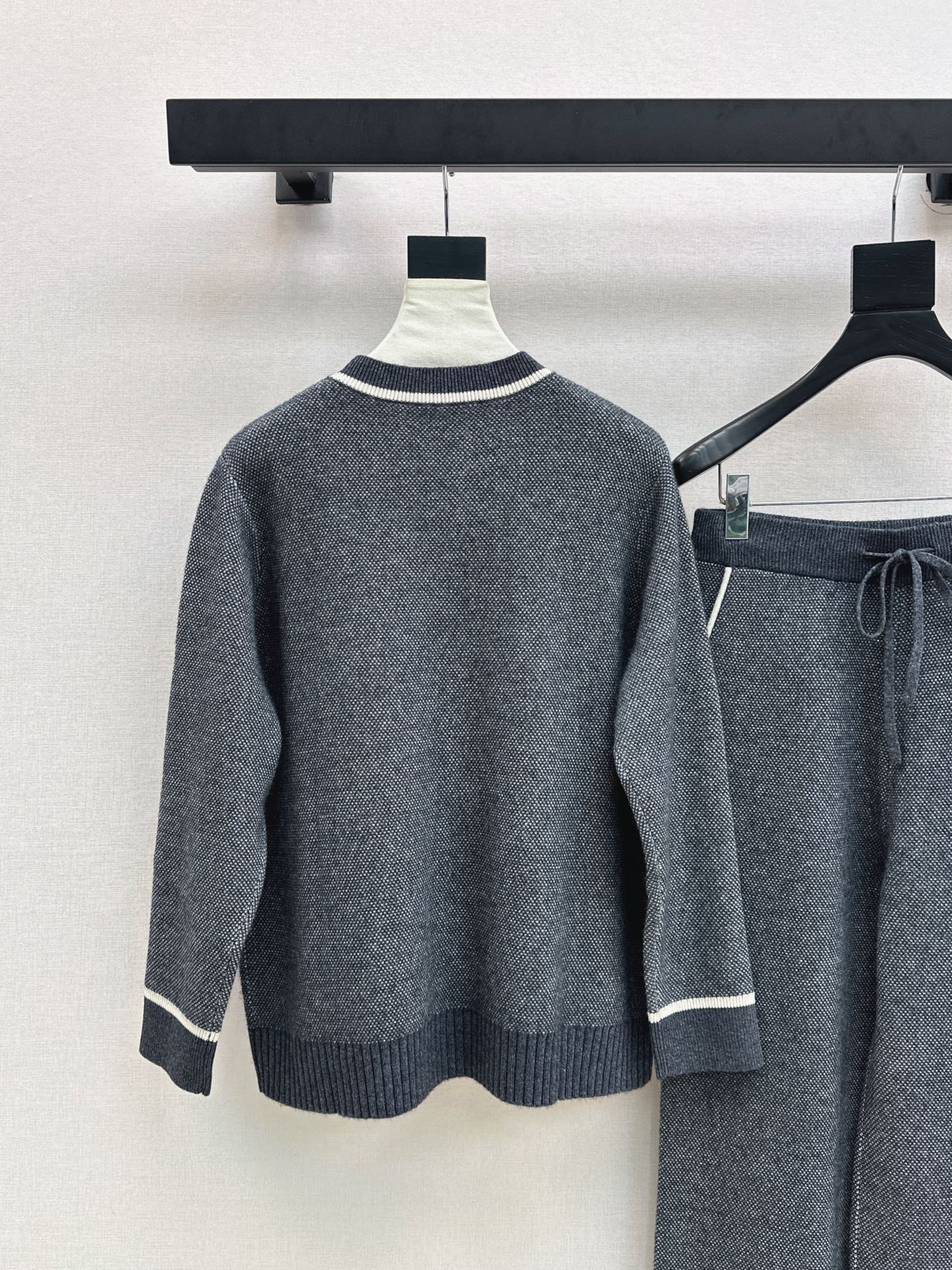 Lor 25 New lazy style cashmere set