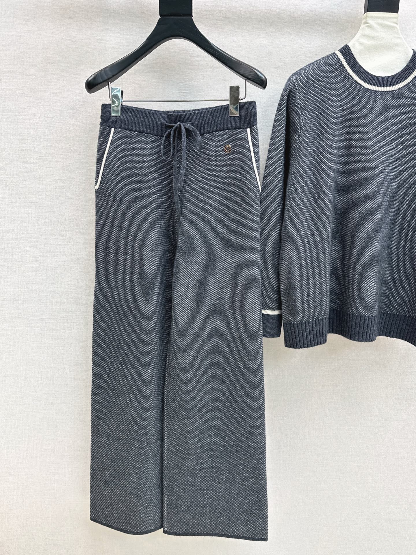 Lor 25 New lazy style cashmere set