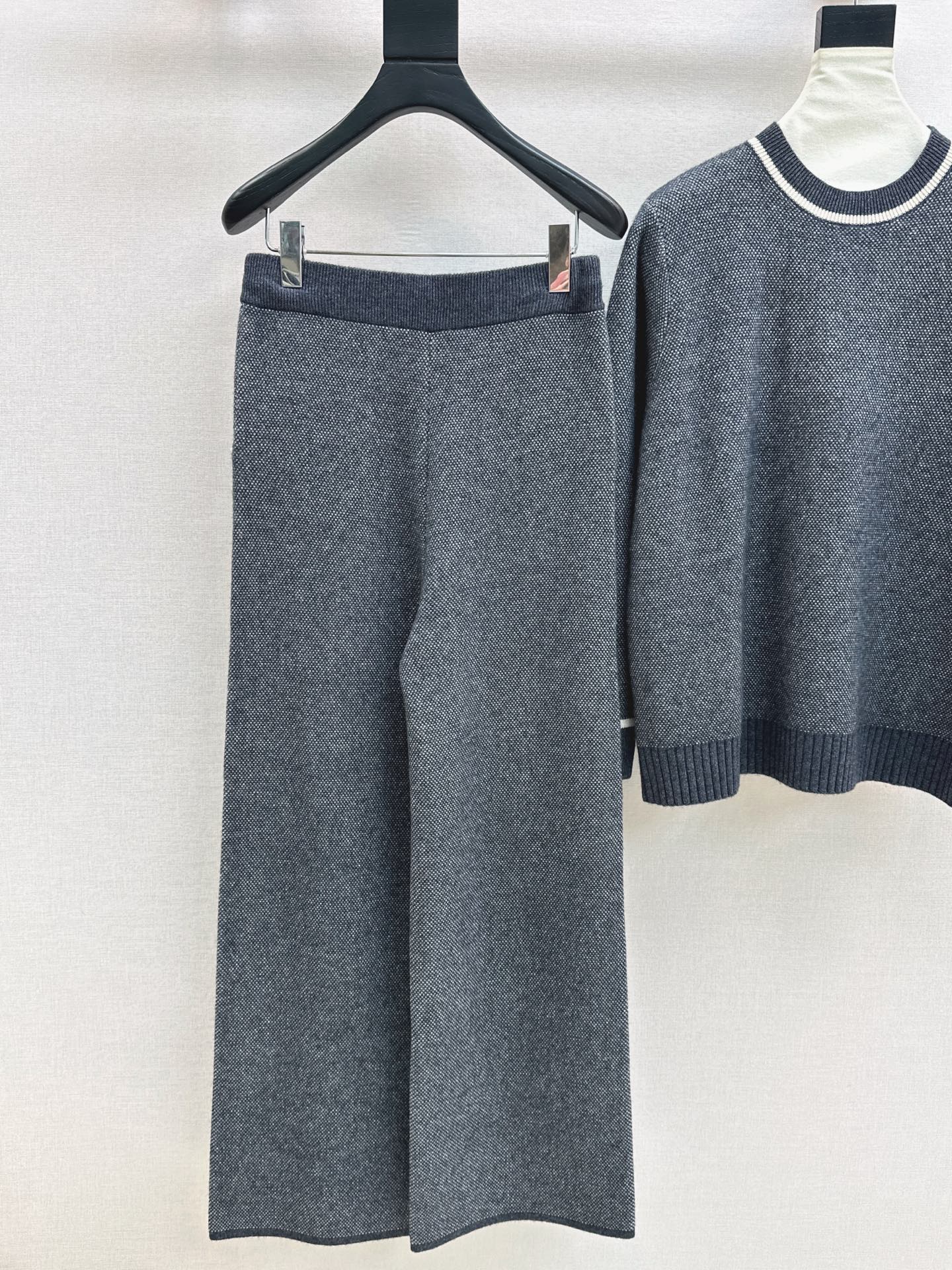 Lor 25 New lazy style cashmere set