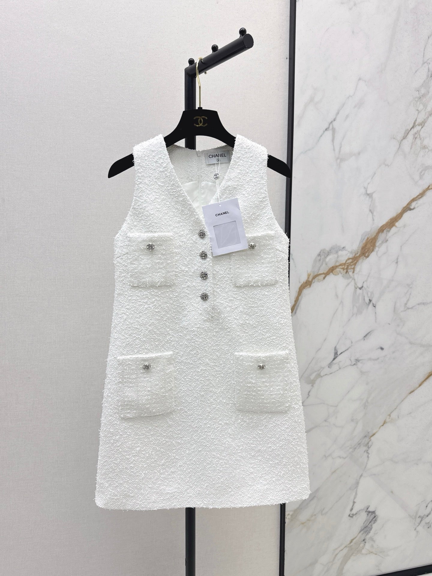 C 25 Knitted woolen floral sleeveless dress