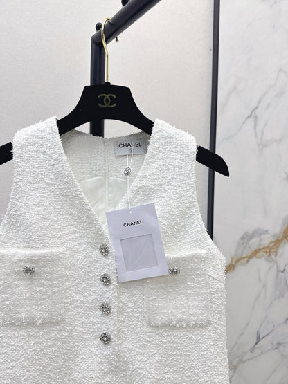 C 25 Knitted woolen floral sleeveless dress