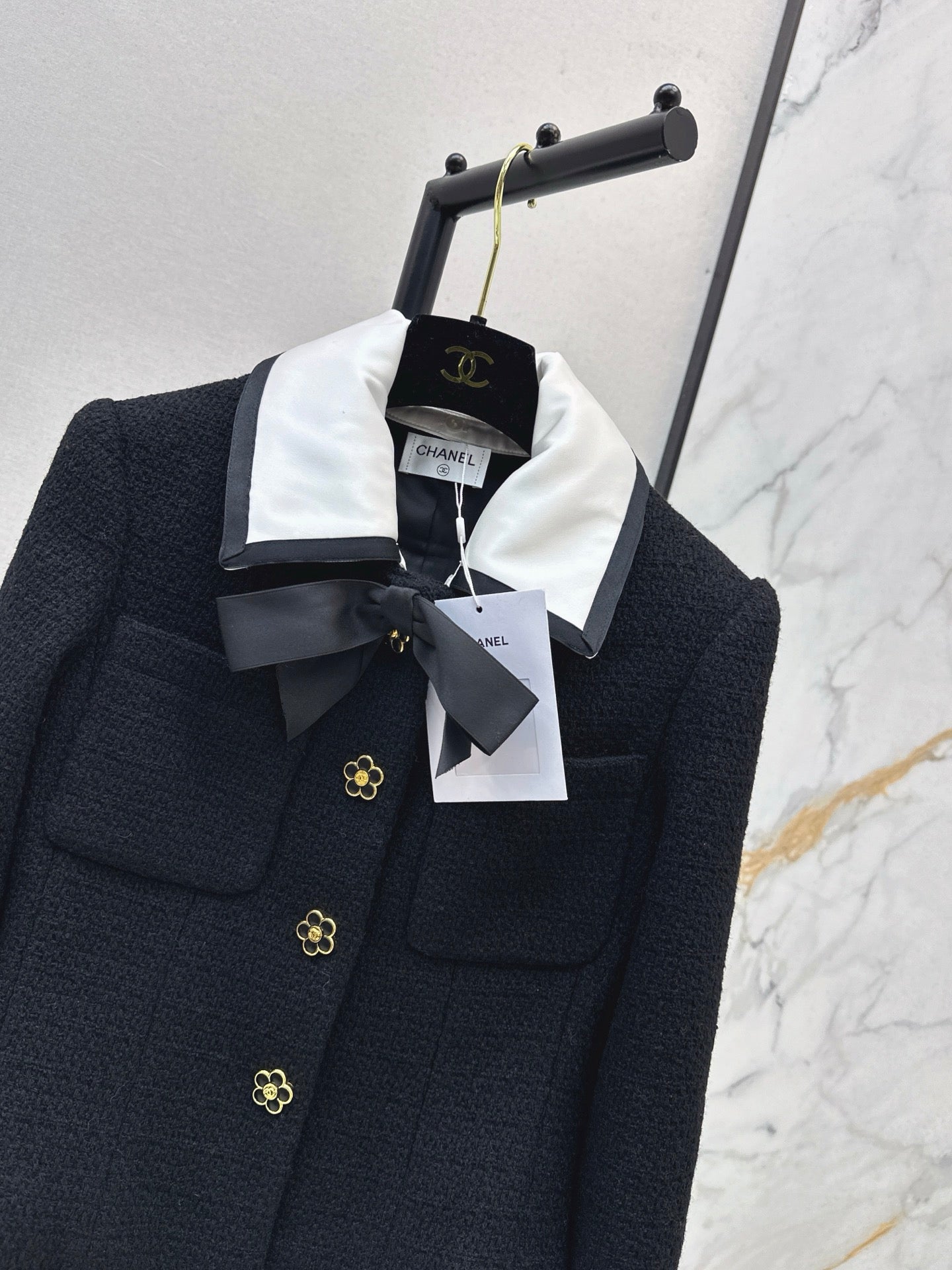 C 25 Collar bow wool blend jacket