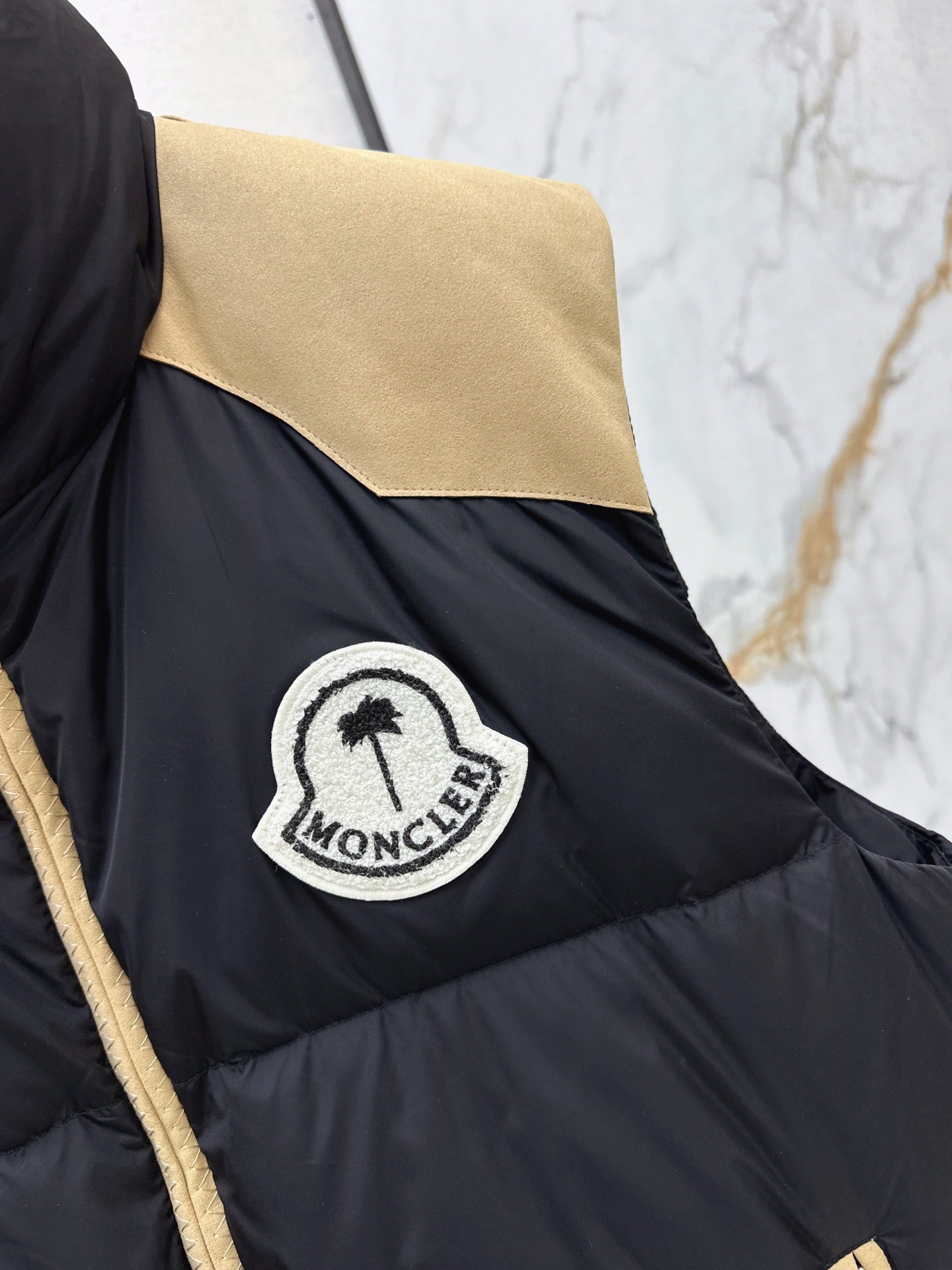 Mon 25 Splicing method: Down vest jacket