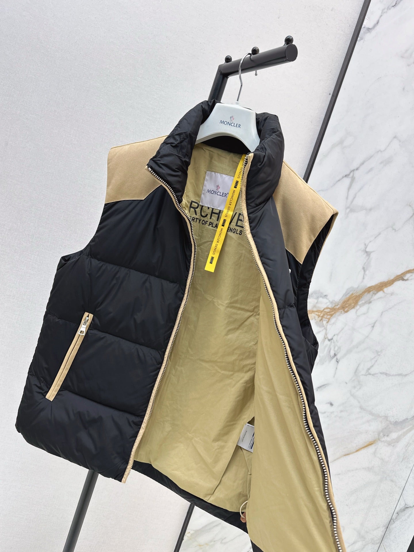 Mon 25 Splicing method: Down vest jacket