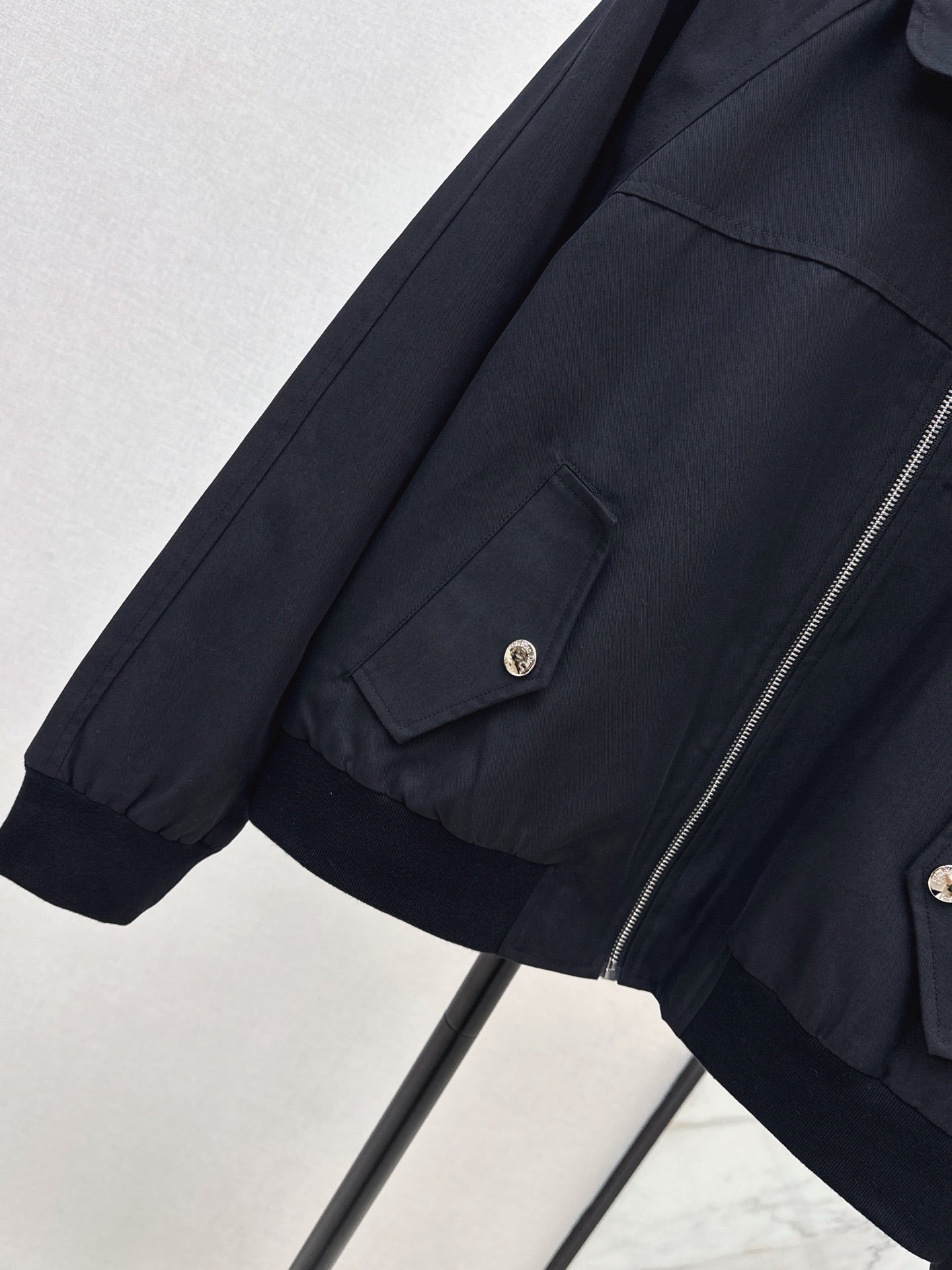 Di 25 Logo embroidery decorative jacket jacket