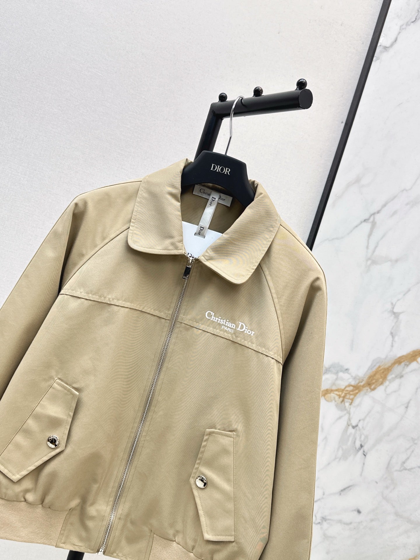 Di 25 Logo embroidery decorative jacket jacket