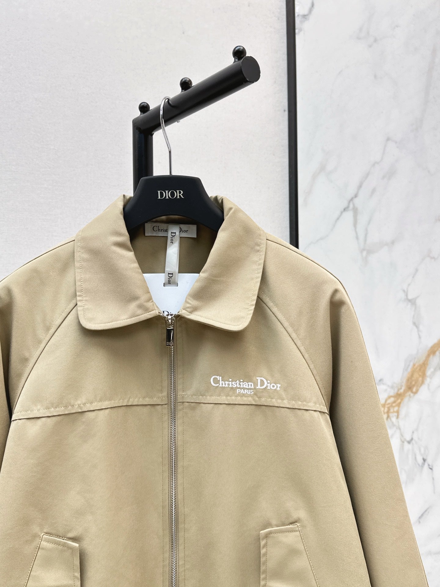 Di 25 Logo embroidery decorative jacket jacket