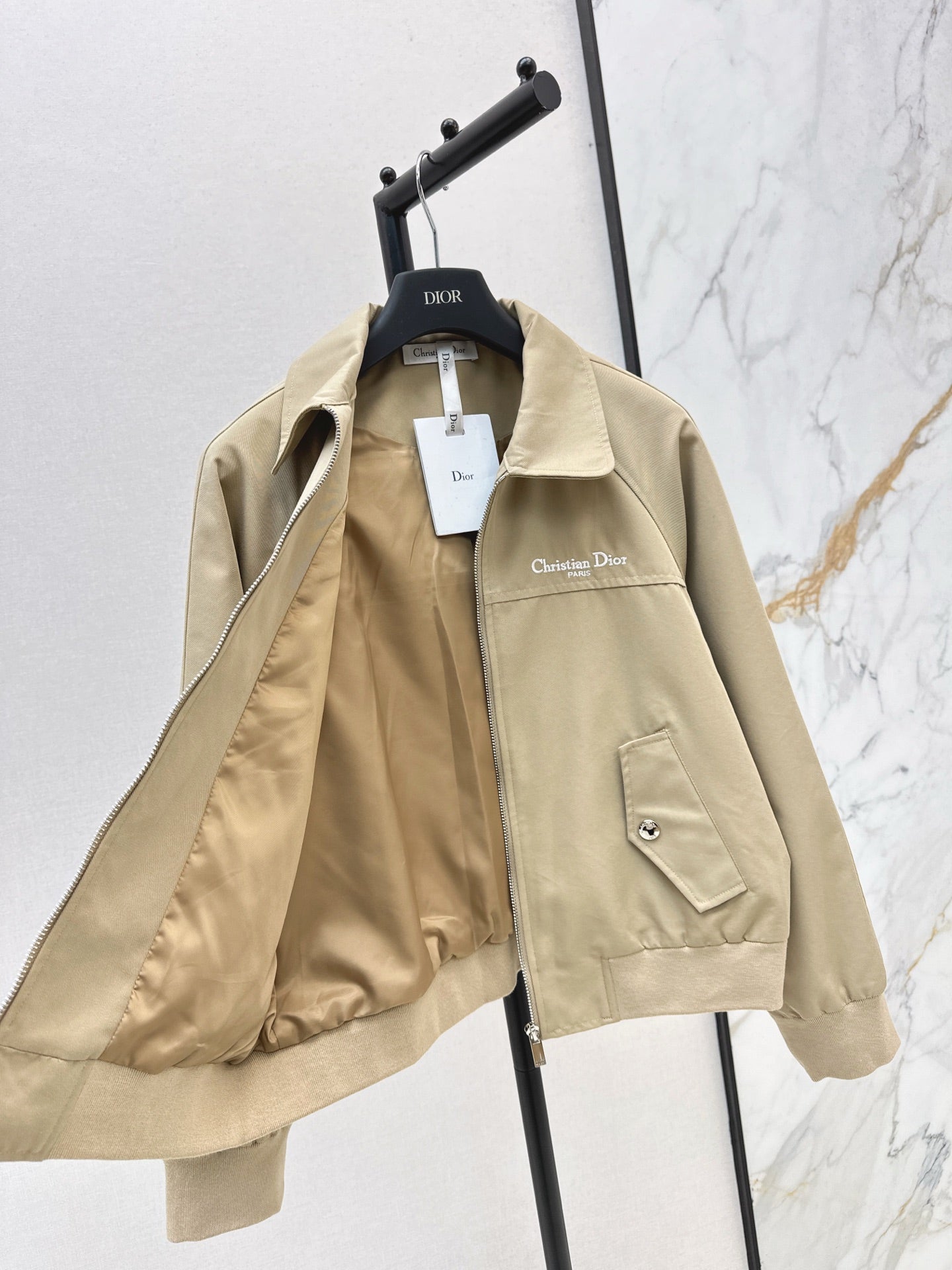 Di 25 Logo embroidery decorative jacket jacket