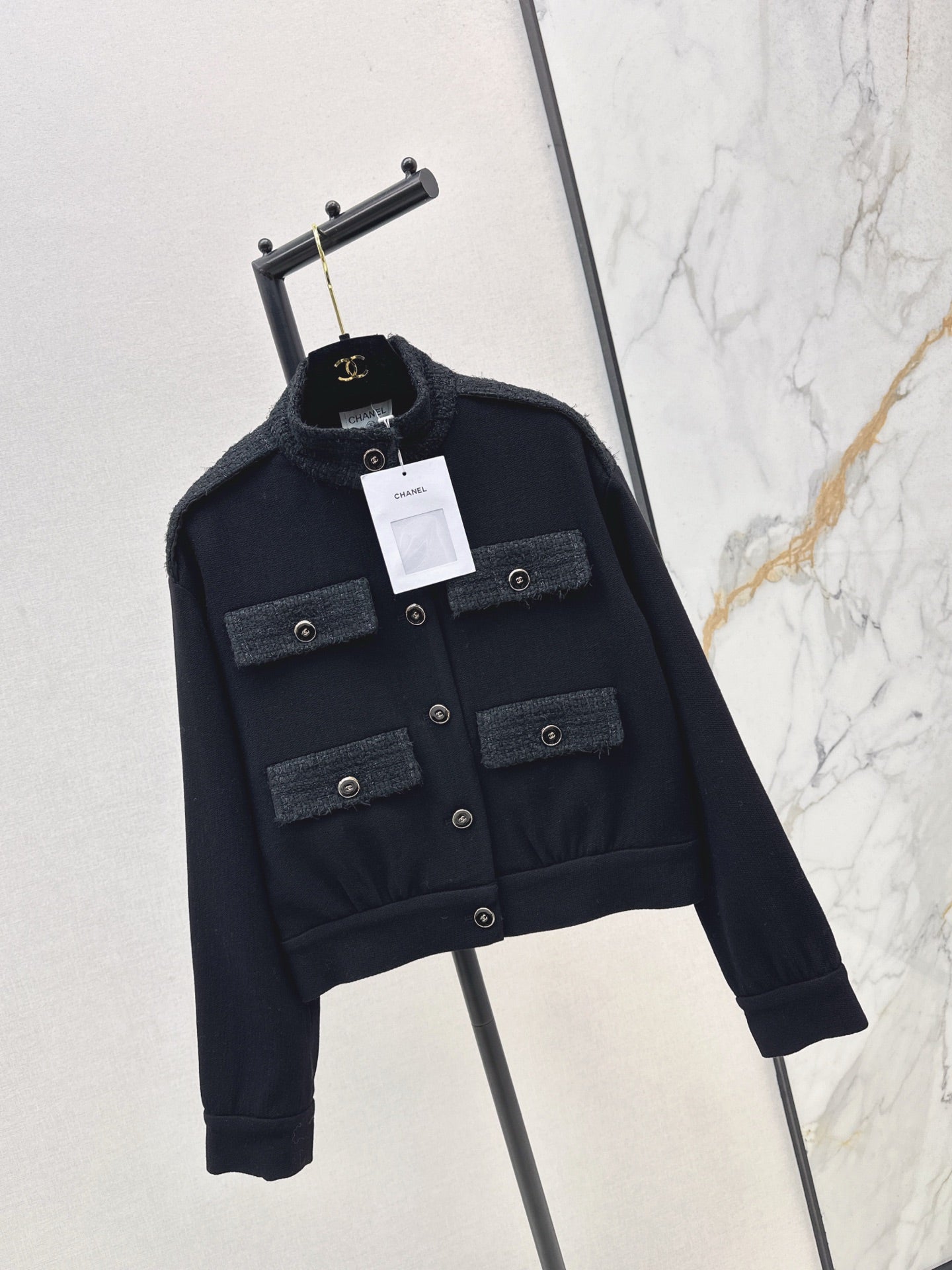C 25 Multi pocket wool jacket