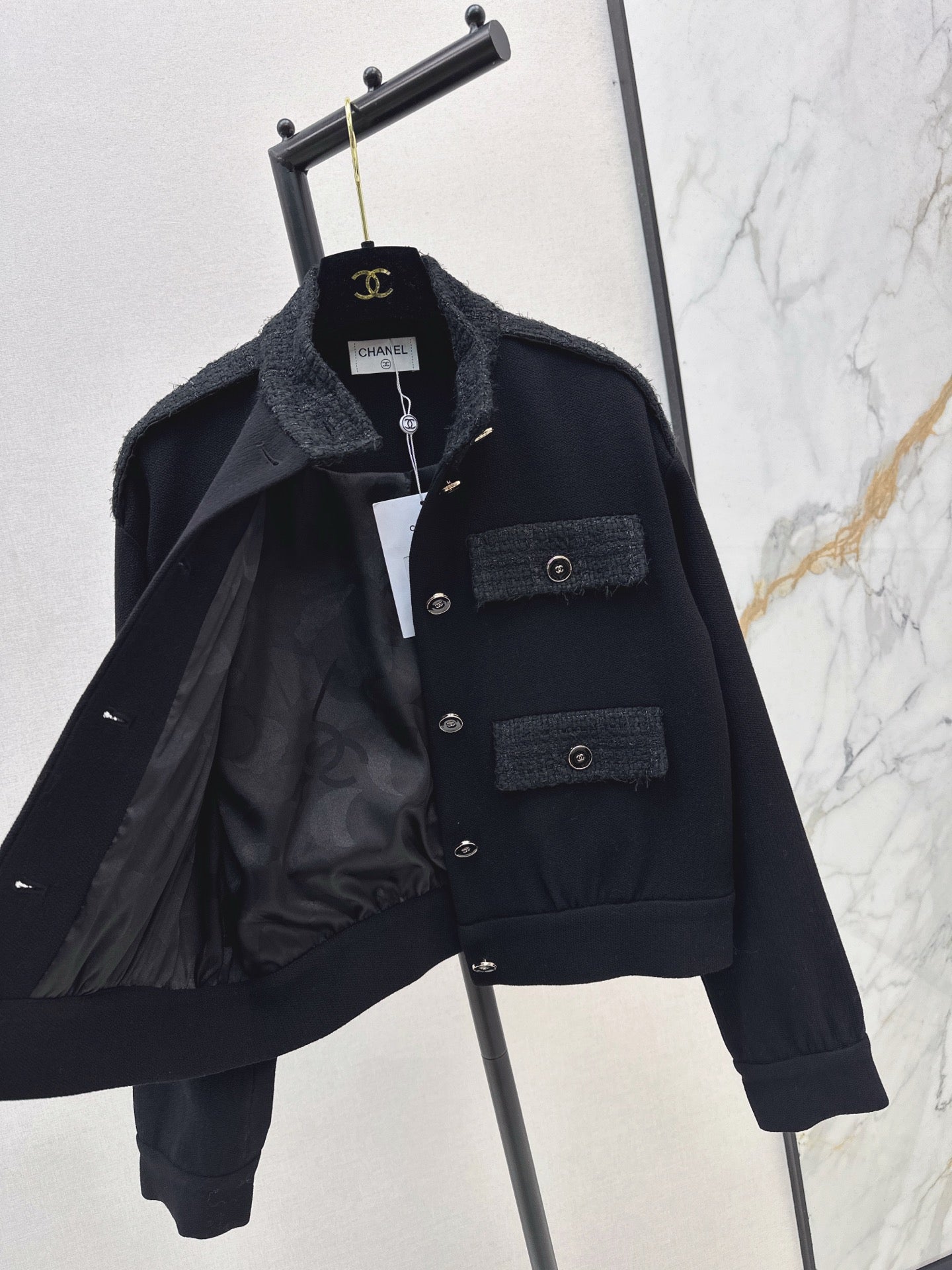 C 25 Multi pocket wool jacket