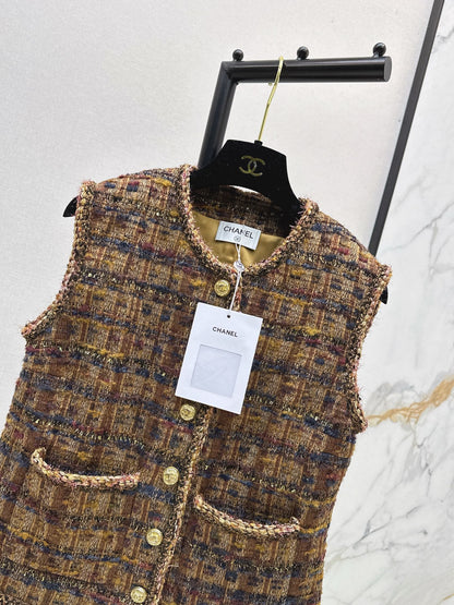 C 25 New woven belt border design vest