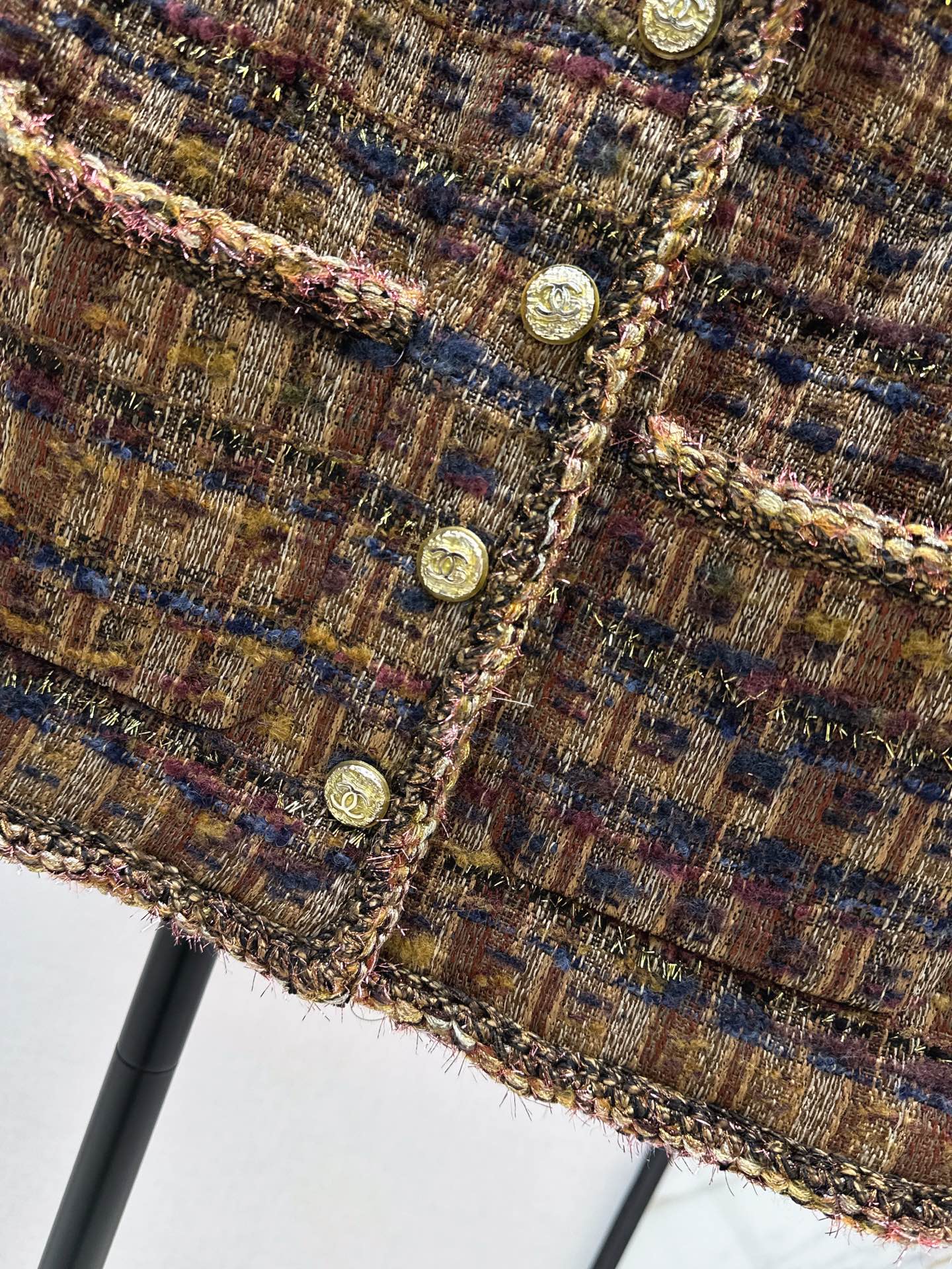 C 25 New woven belt border design vest