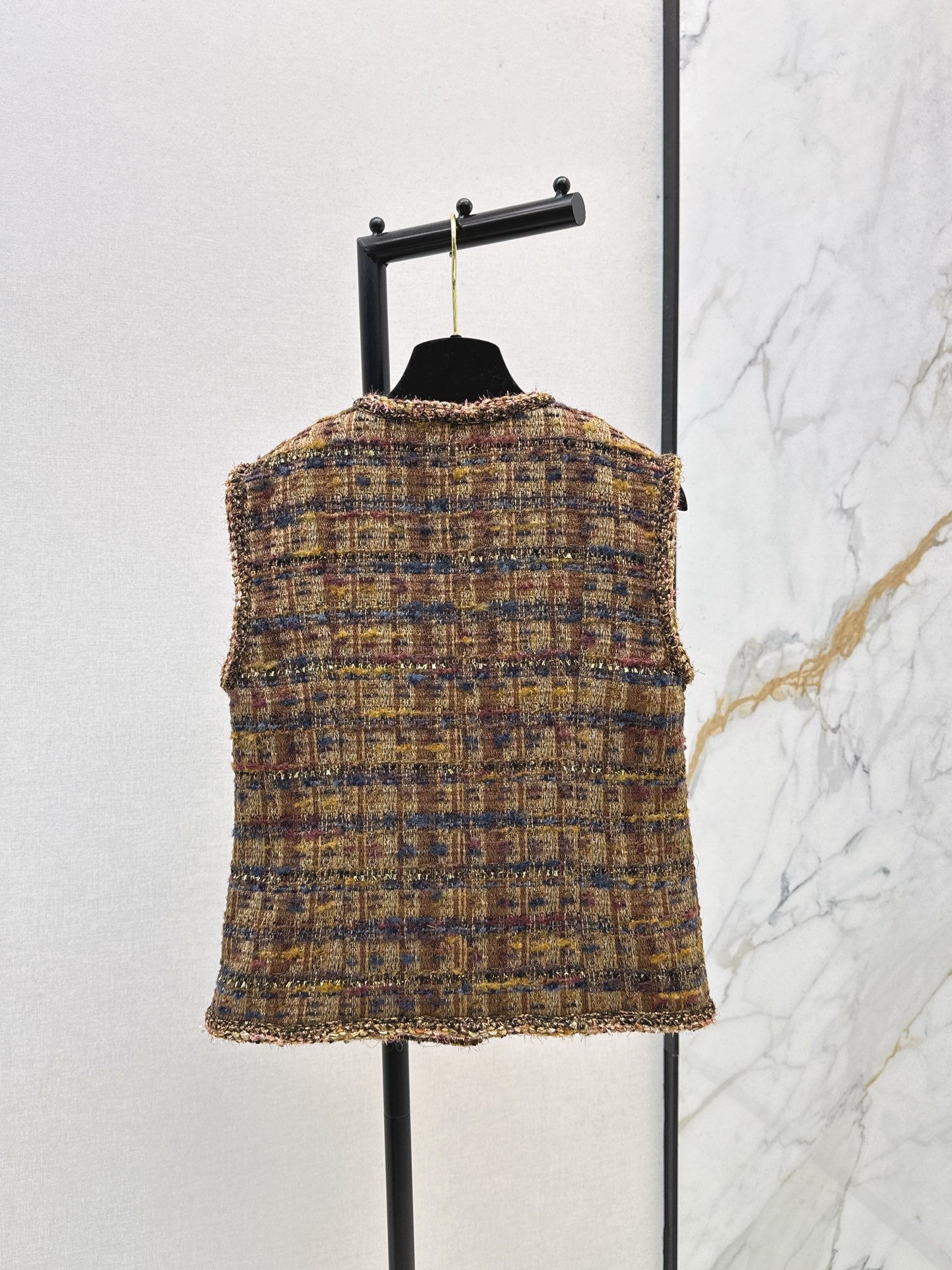 C 25 New woven belt border design vest